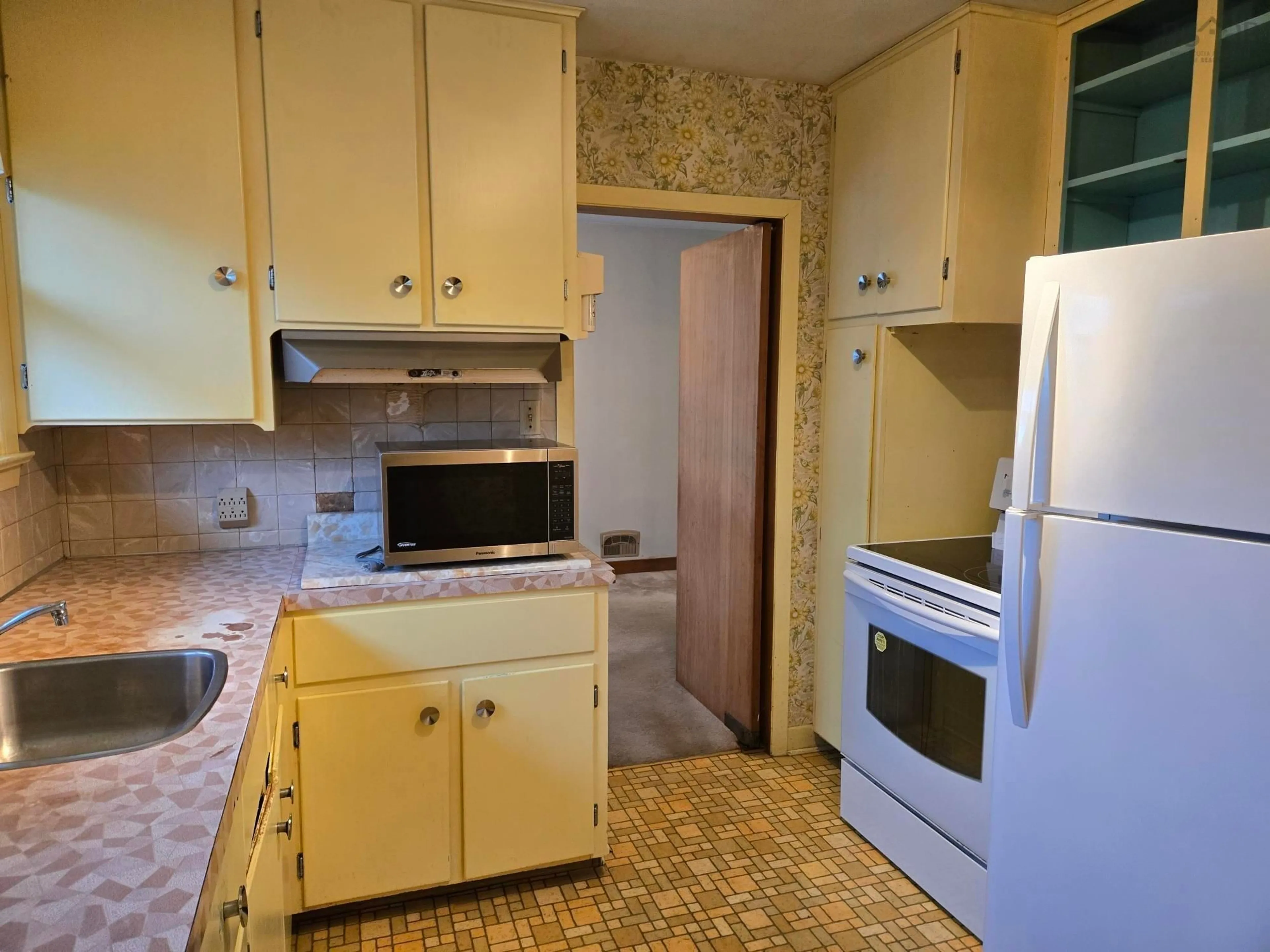 Standard kitchen, unknown for 47 Beechwood Drive, Truro Nova Scotia B2N 1R3