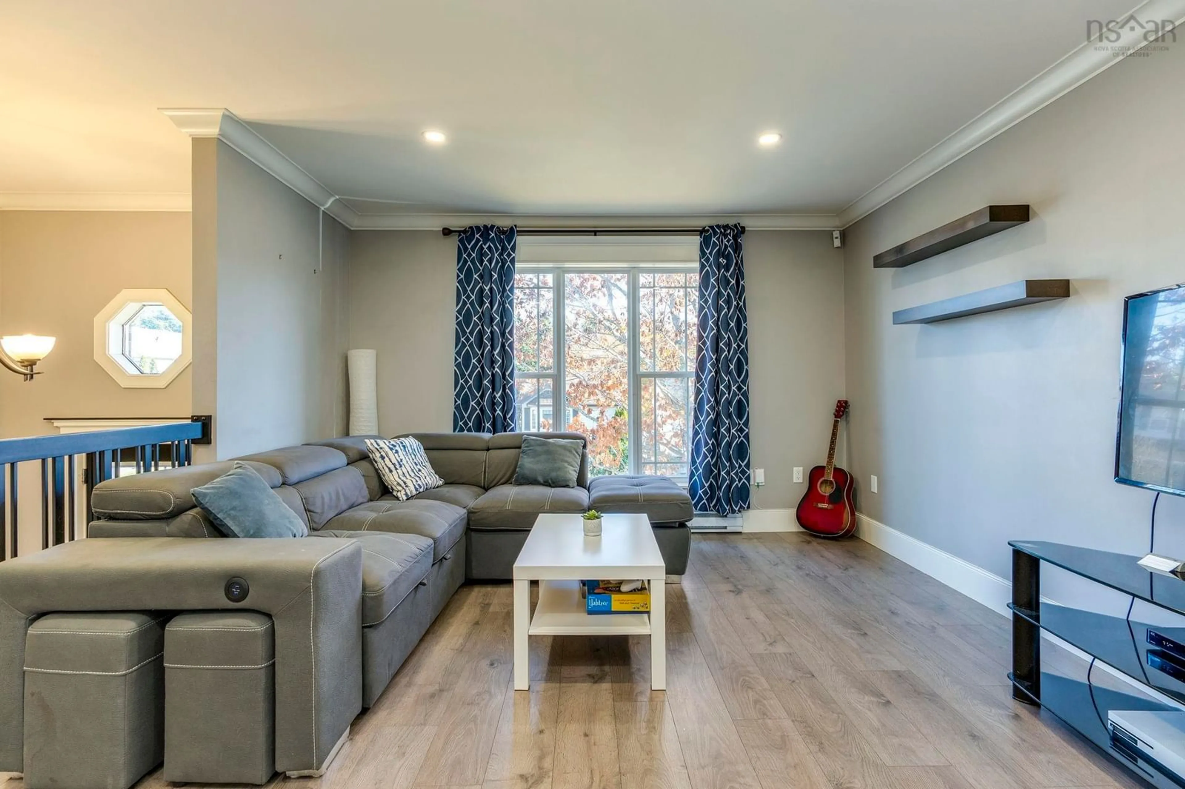 Living room with furniture, wood/laminate floor for 58 Highrigger Cres, Middle Sackville Nova Scotia B4E 2Z7