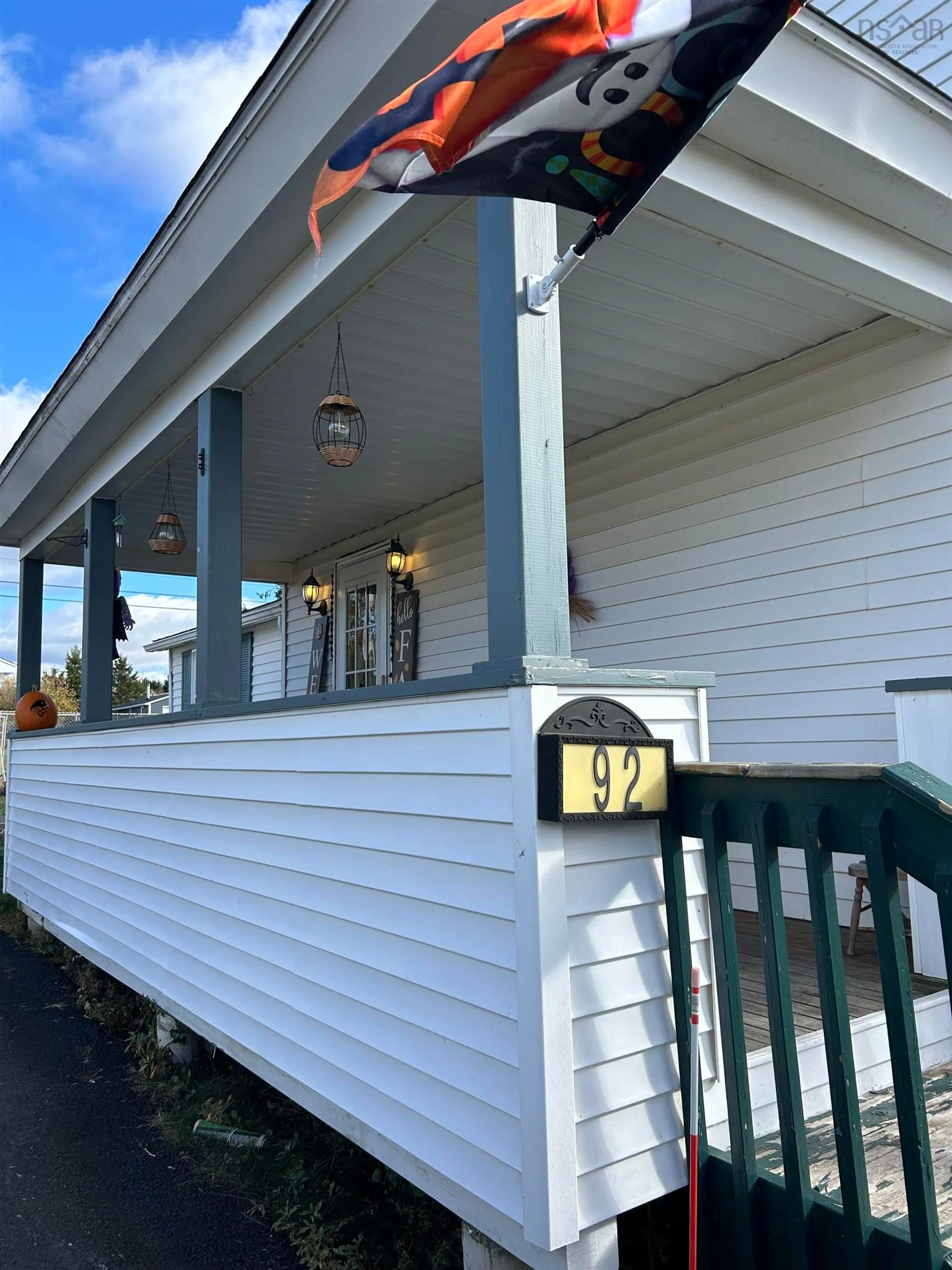 Home with vinyl exterior material, unknown for 92 Victoria St, Springhill Nova Scotia B0M 1X0