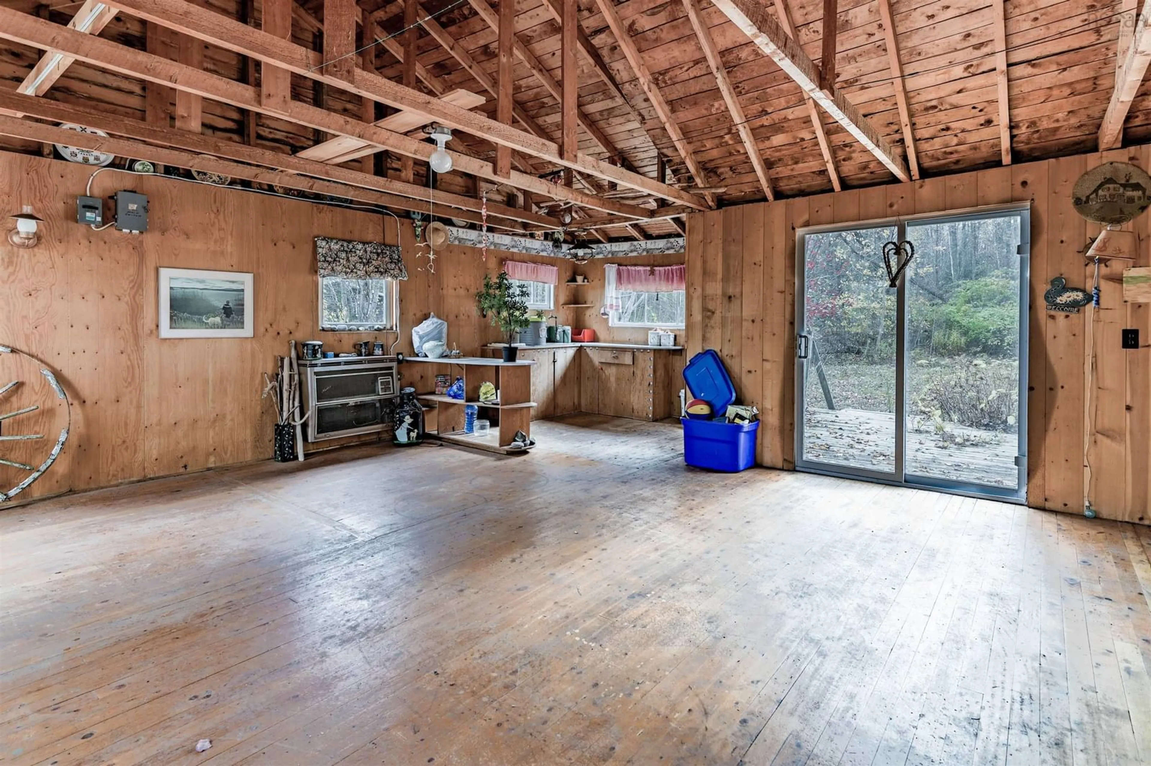 Indoor garage for 158 Plover Lane, North Grand Pre Nova Scotia B0P 1M0