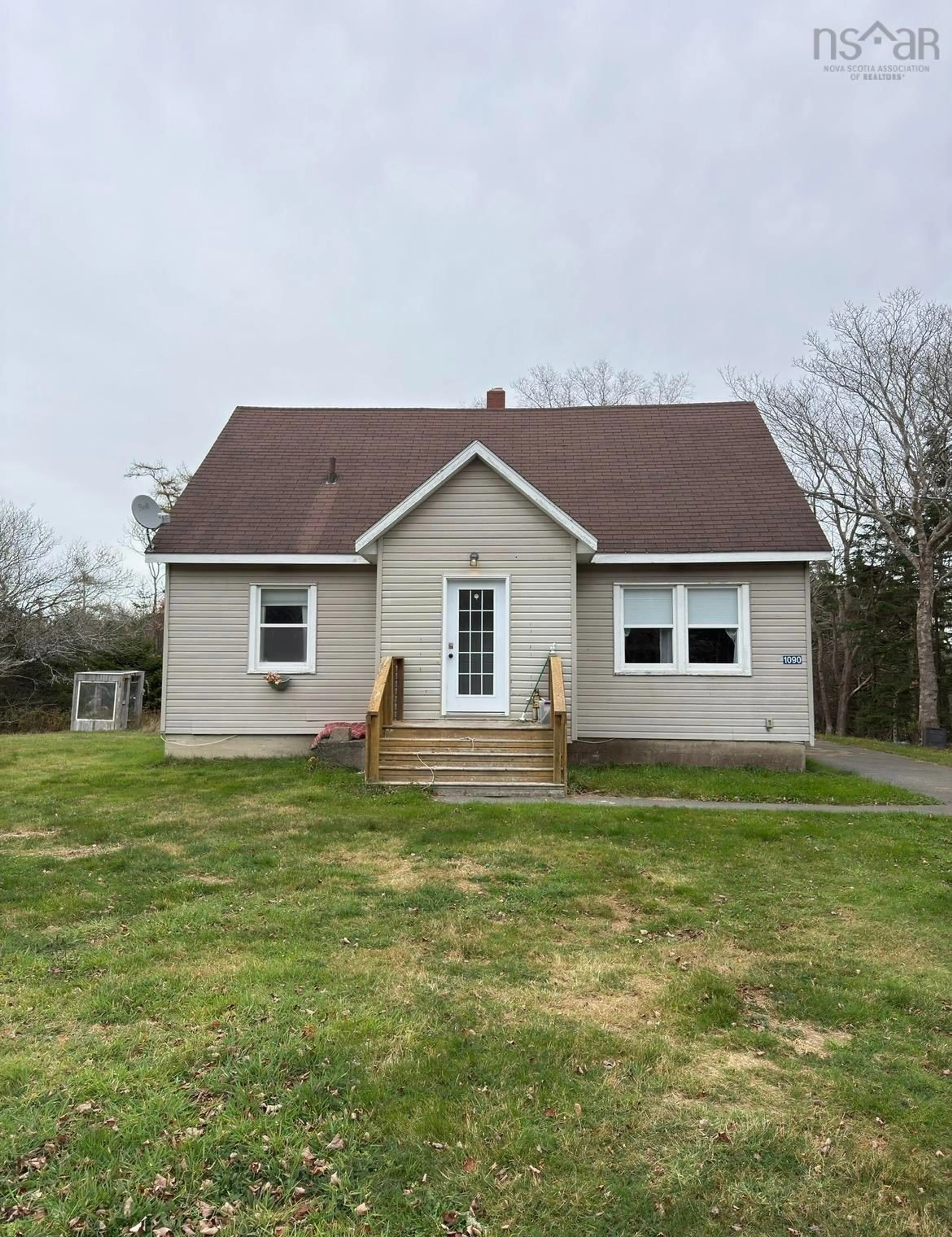 Home with vinyl exterior material, building for 1090 Main Shore Rd, North Chegoggin Nova Scotia B5A 5H2