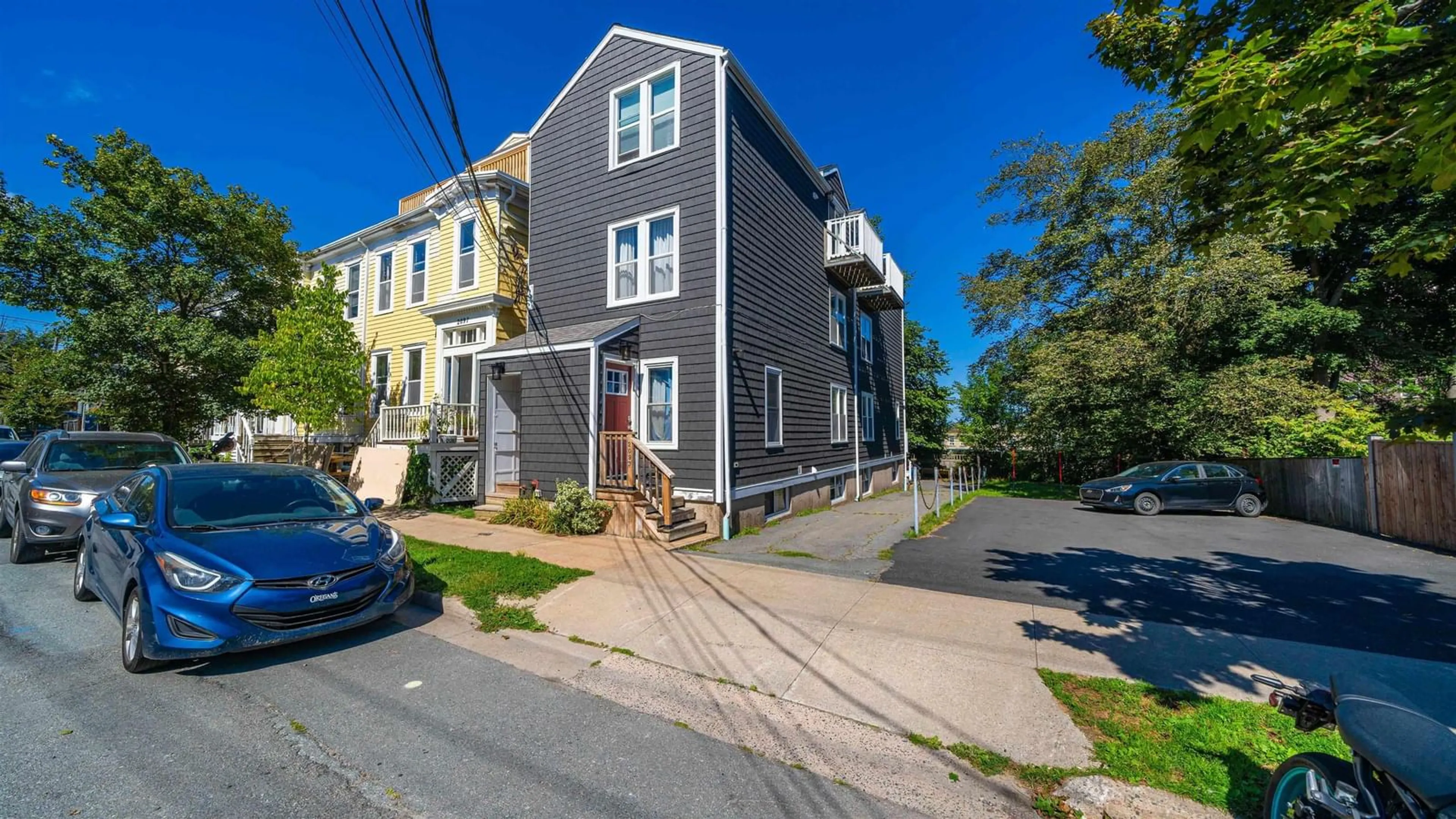 A pic from outside/outdoor area/front of a property/back of a property/a pic from drone, street for 2093 Creighton St #4, Halifax Nova Scotia B3K 3R5