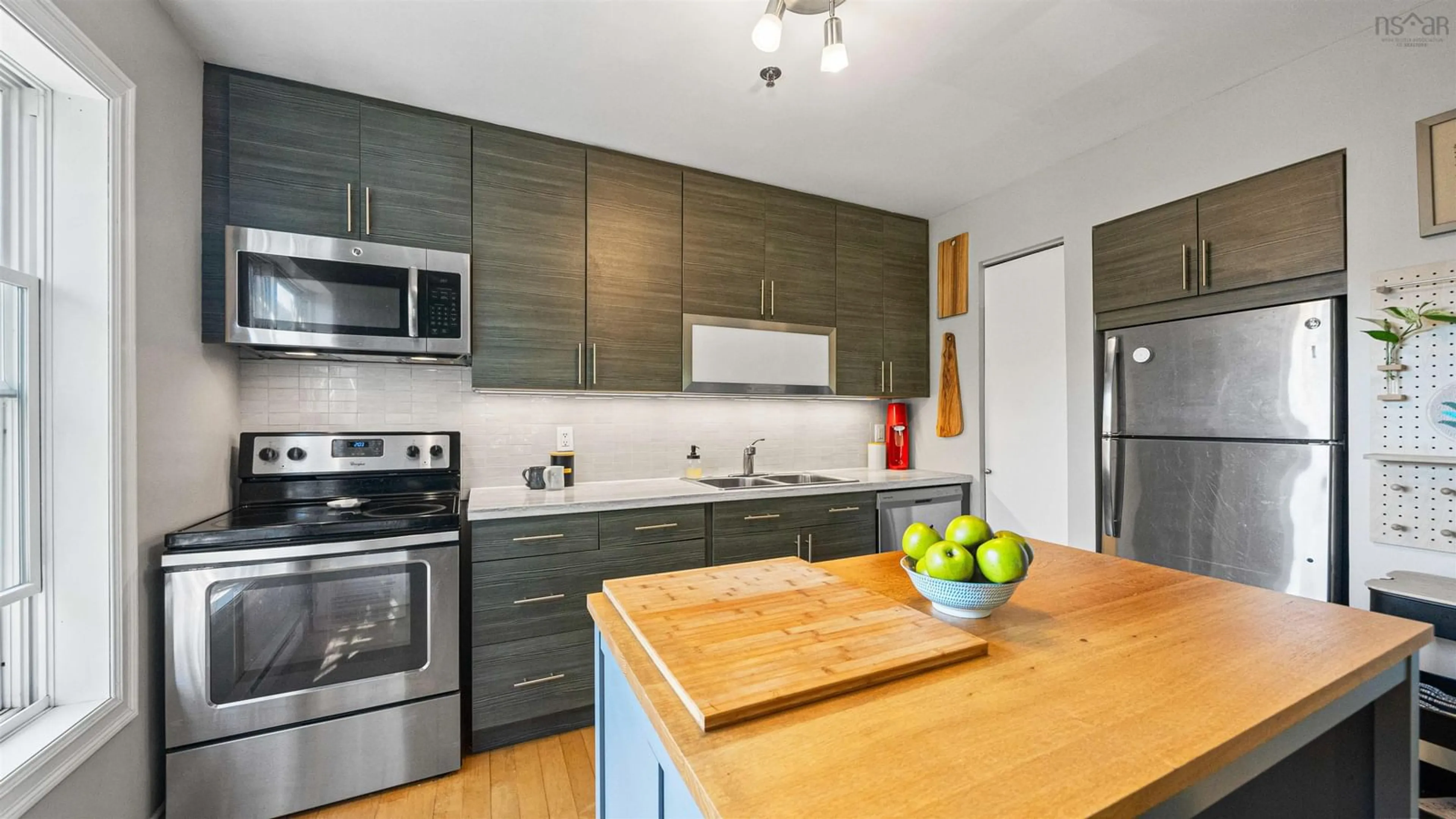 Unknown for 2093 Creighton St #4, Halifax Nova Scotia B3K 3R5