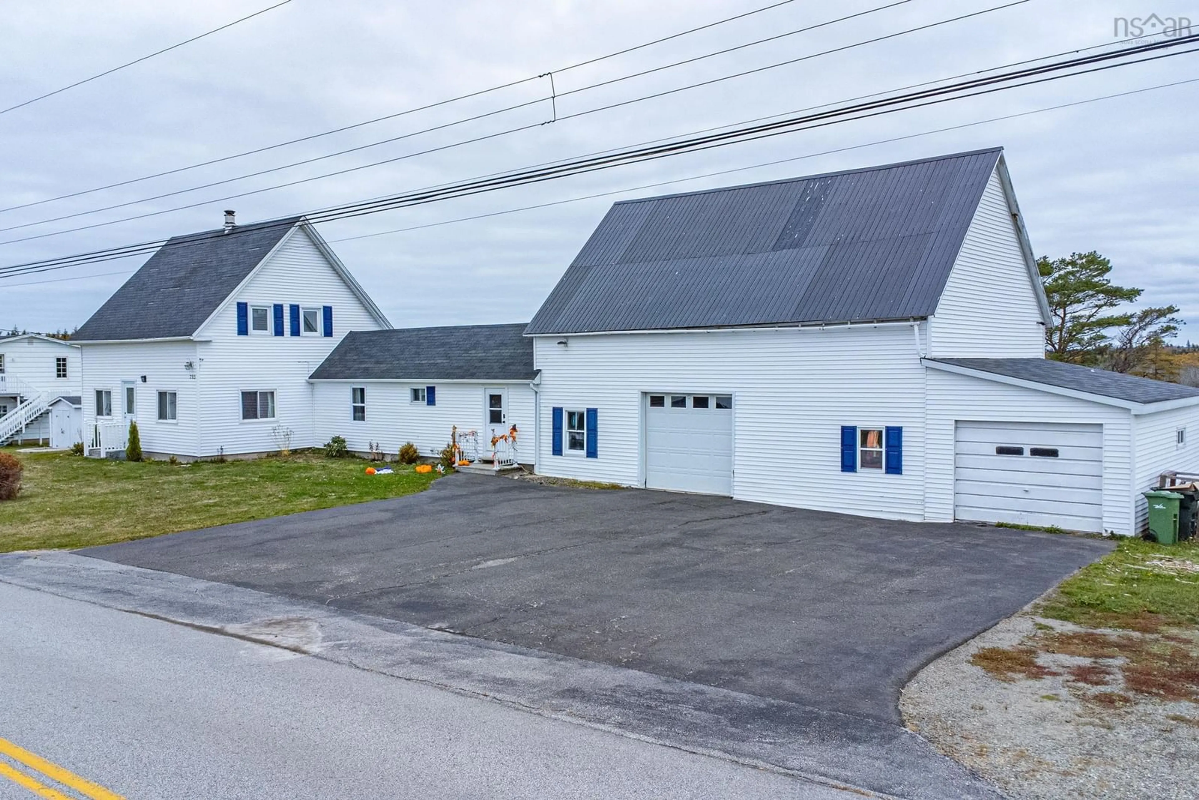 Indoor garage for 795 Saulnierville Rd, Saulnierville Nova Scotia B0W 2Z0