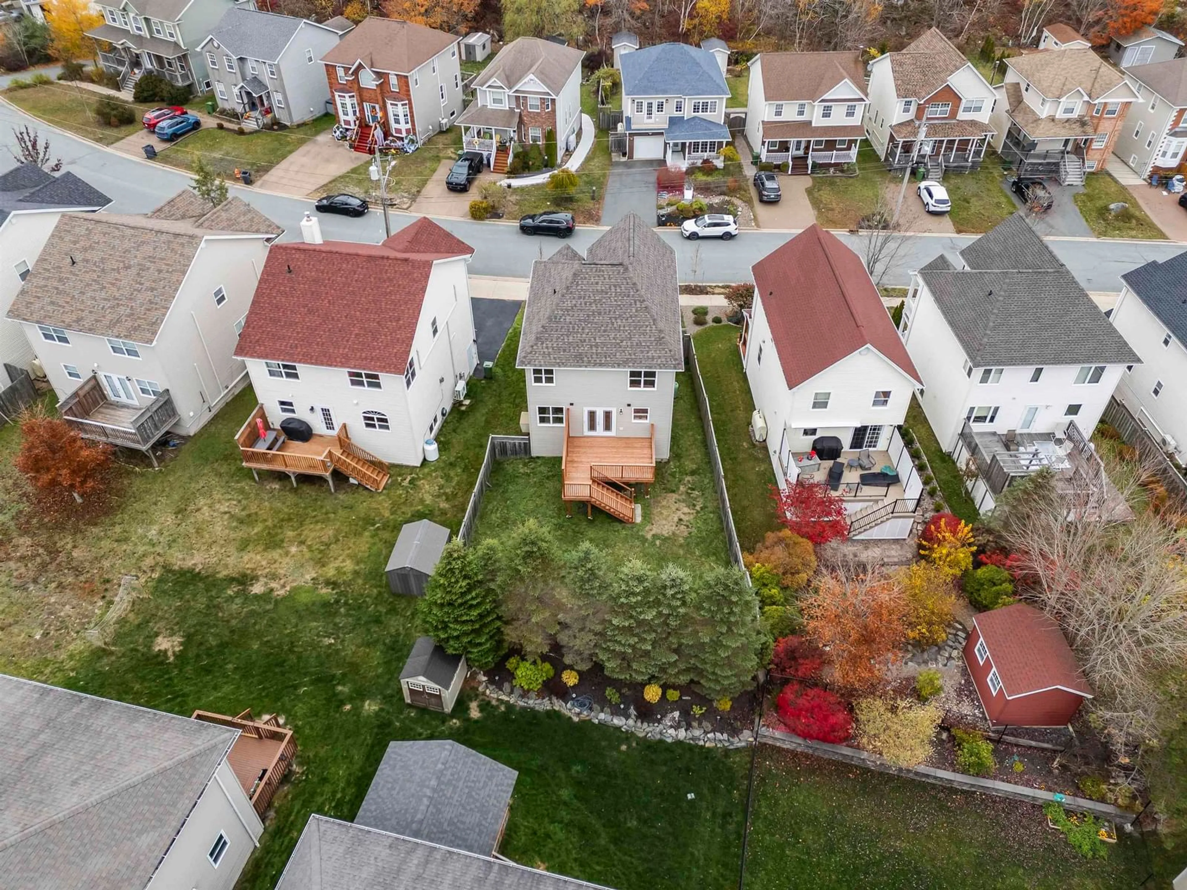 A pic from outside/outdoor area/front of a property/back of a property/a pic from drone, street for 94 Cutter Dr, Halifax Nova Scotia B3M 4W5