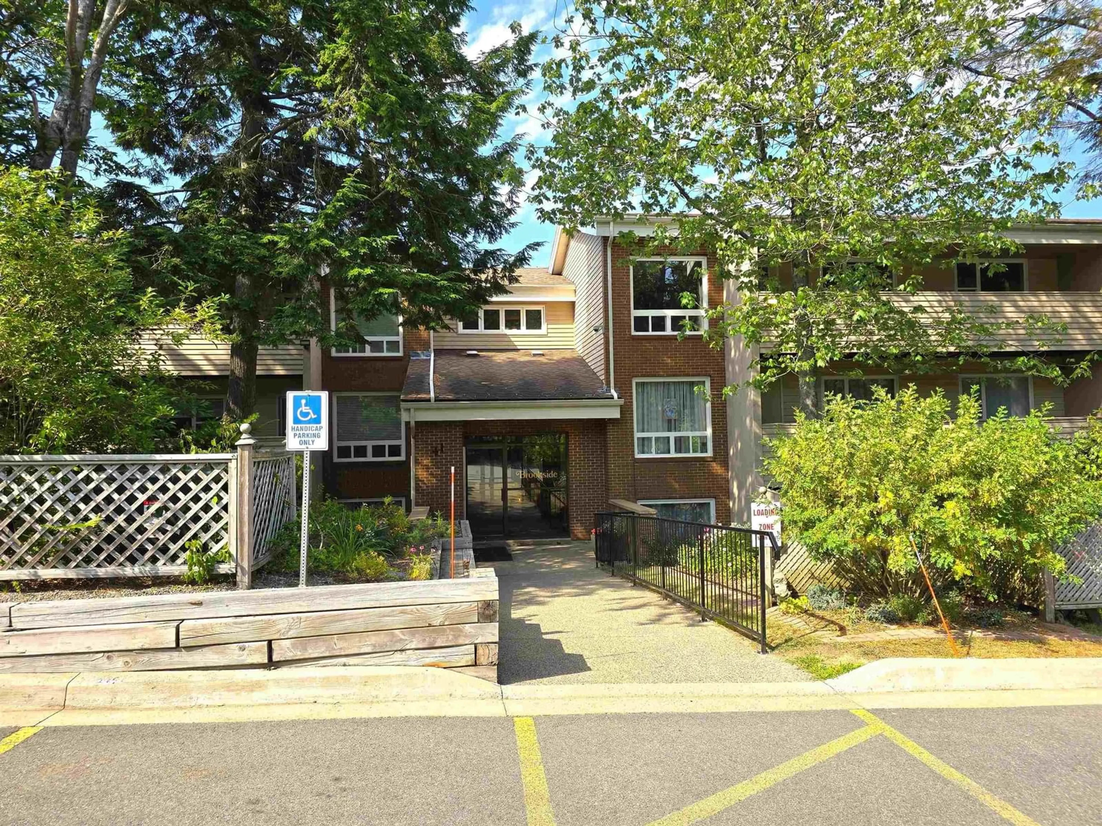 Unknown for 41 Moirs Mill Rd #208, Bedford Nova Scotia B4A 3C4