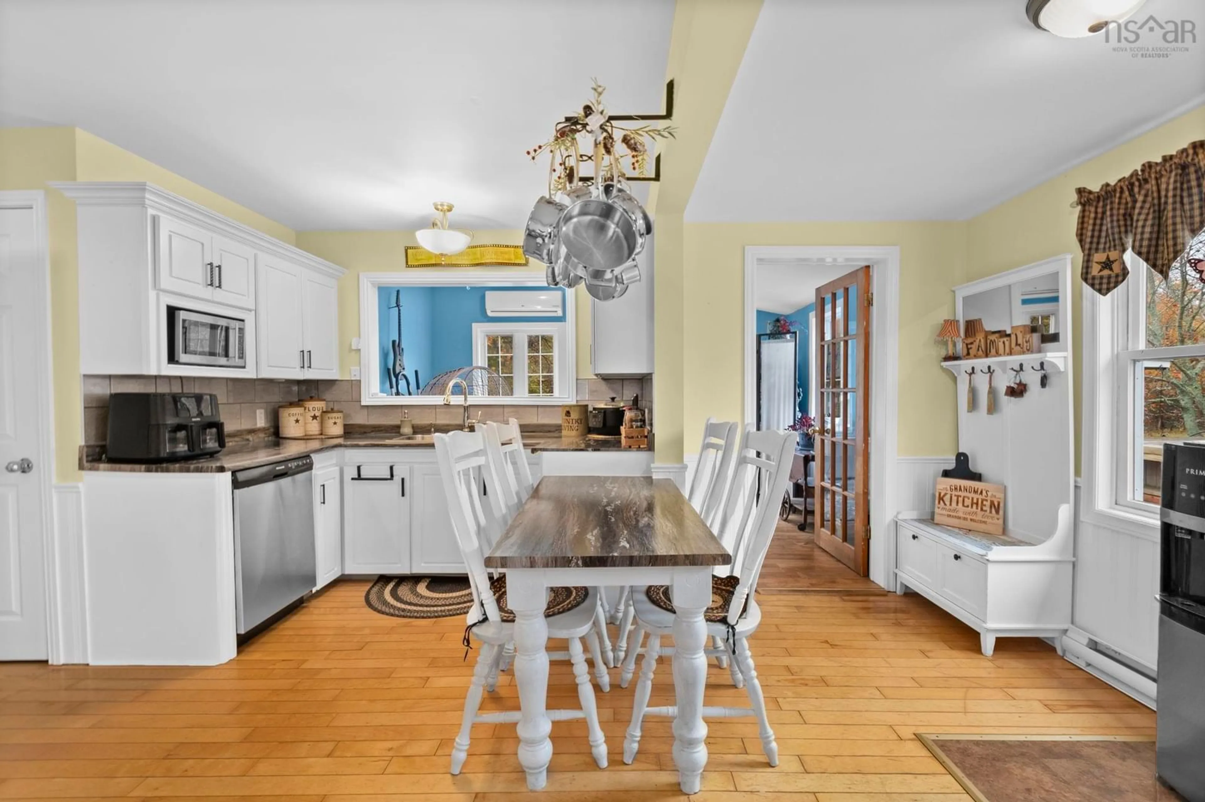 Open concept kitchen, ceramic/tile floor for 12 Tannery Rd, Hantsport Nova Scotia B0P 1P0