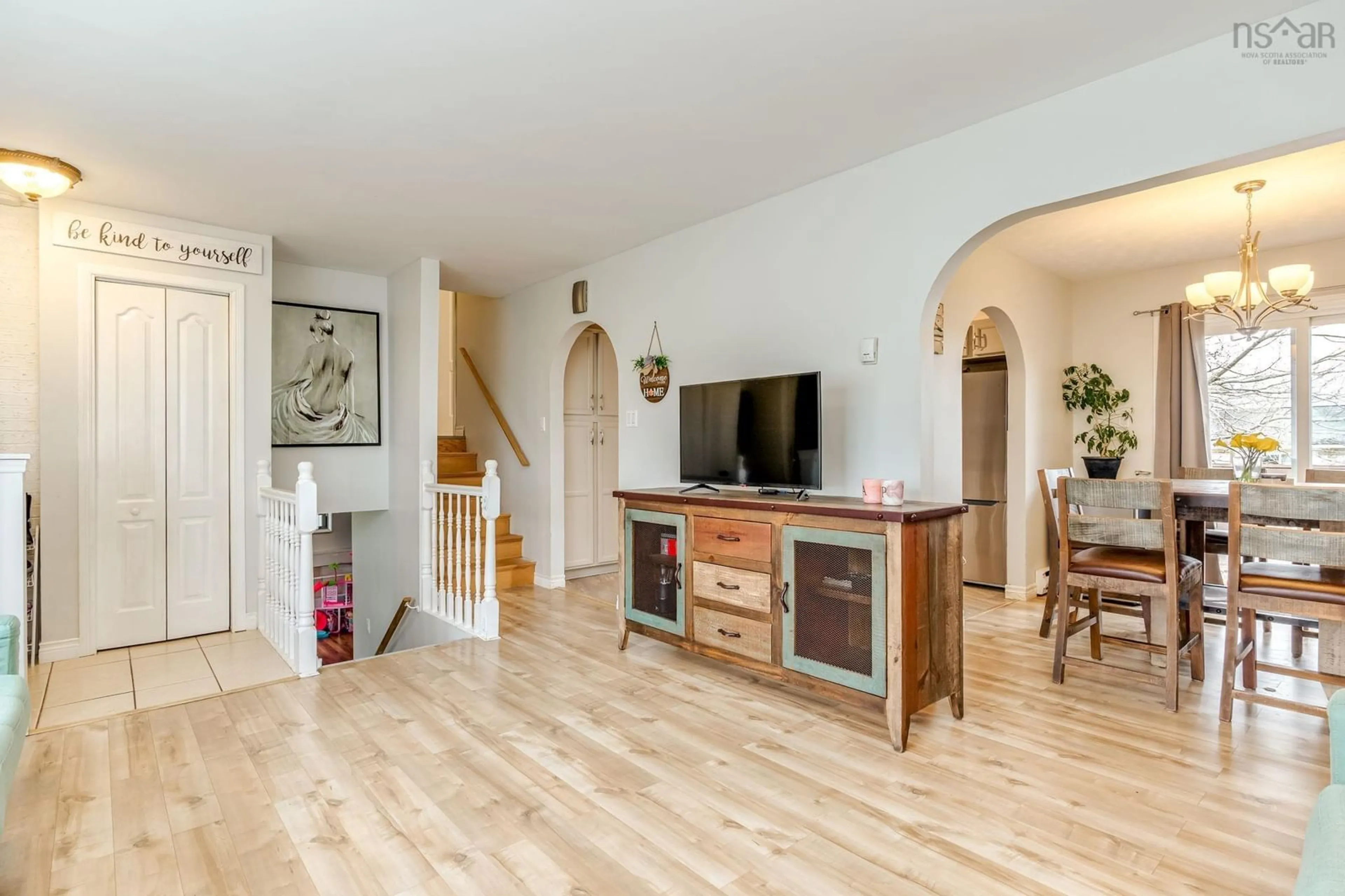 Unknown for 21 Wamphray Cres, Dartmouth Nova Scotia B2W 5B4