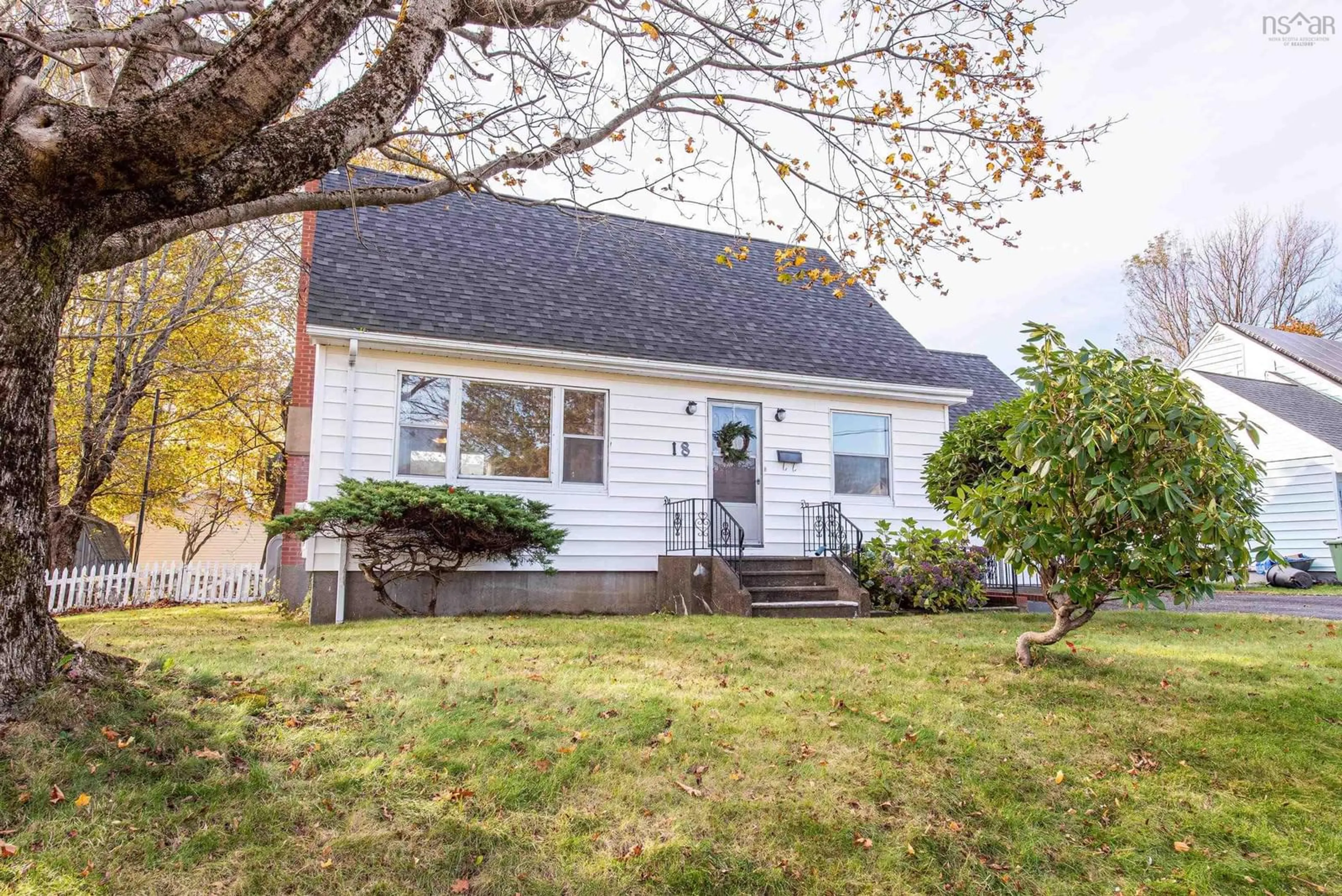 Home with vinyl exterior material, street for 18 Margaree Pky, Dartmouth Nova Scotia B2W 1P9