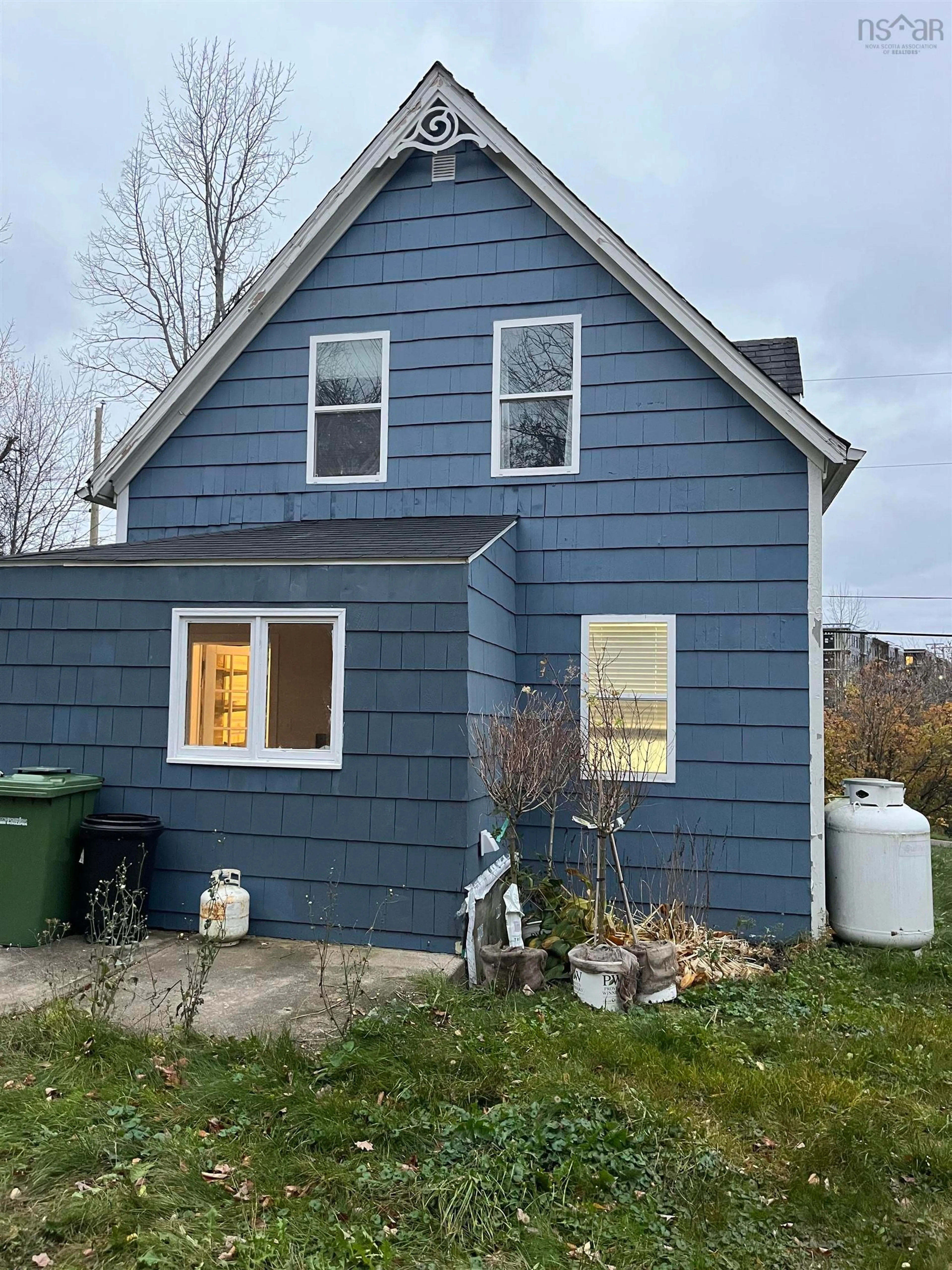 Home with vinyl exterior material, unknown for 6 Jubilee Lane, Sackville Nova Scotia B4E 1J2