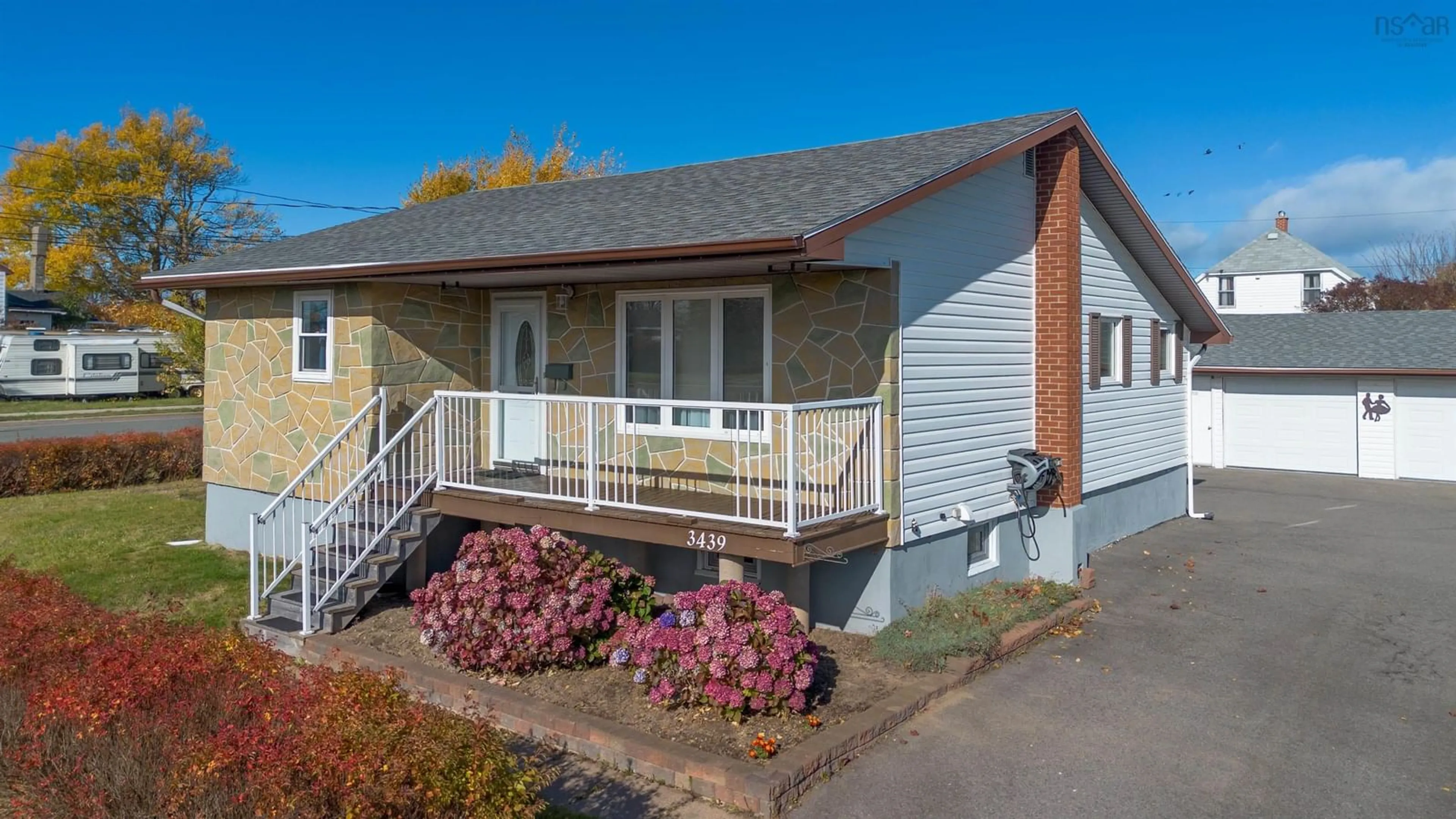 Home with vinyl exterior material, street for 3439 Duggan Ave, New Waterford Nova Scotia B1H 1P4