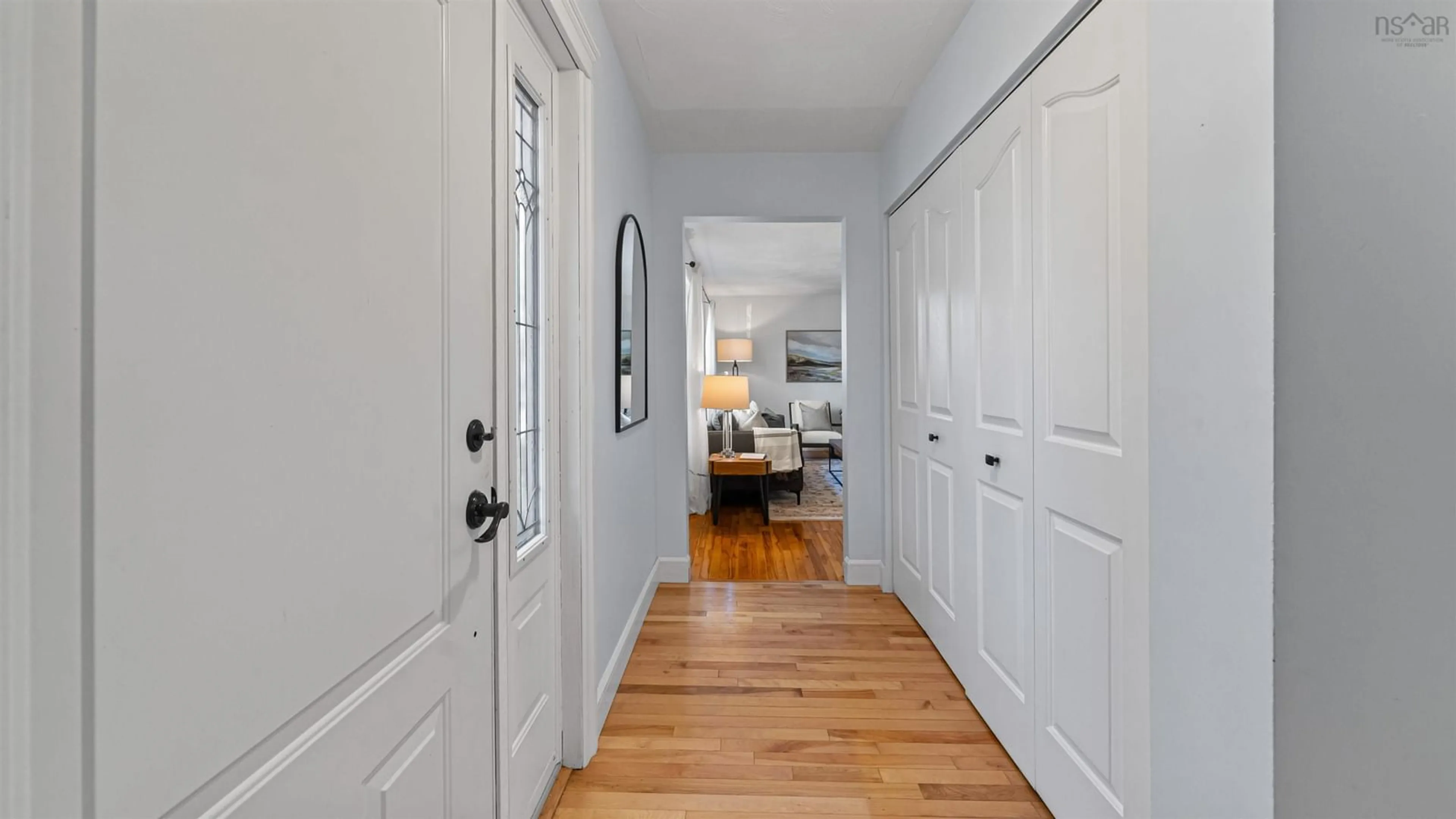 Indoor entryway for 25 Dorothea Dr, Dartmouth Nova Scotia B2W 5X1