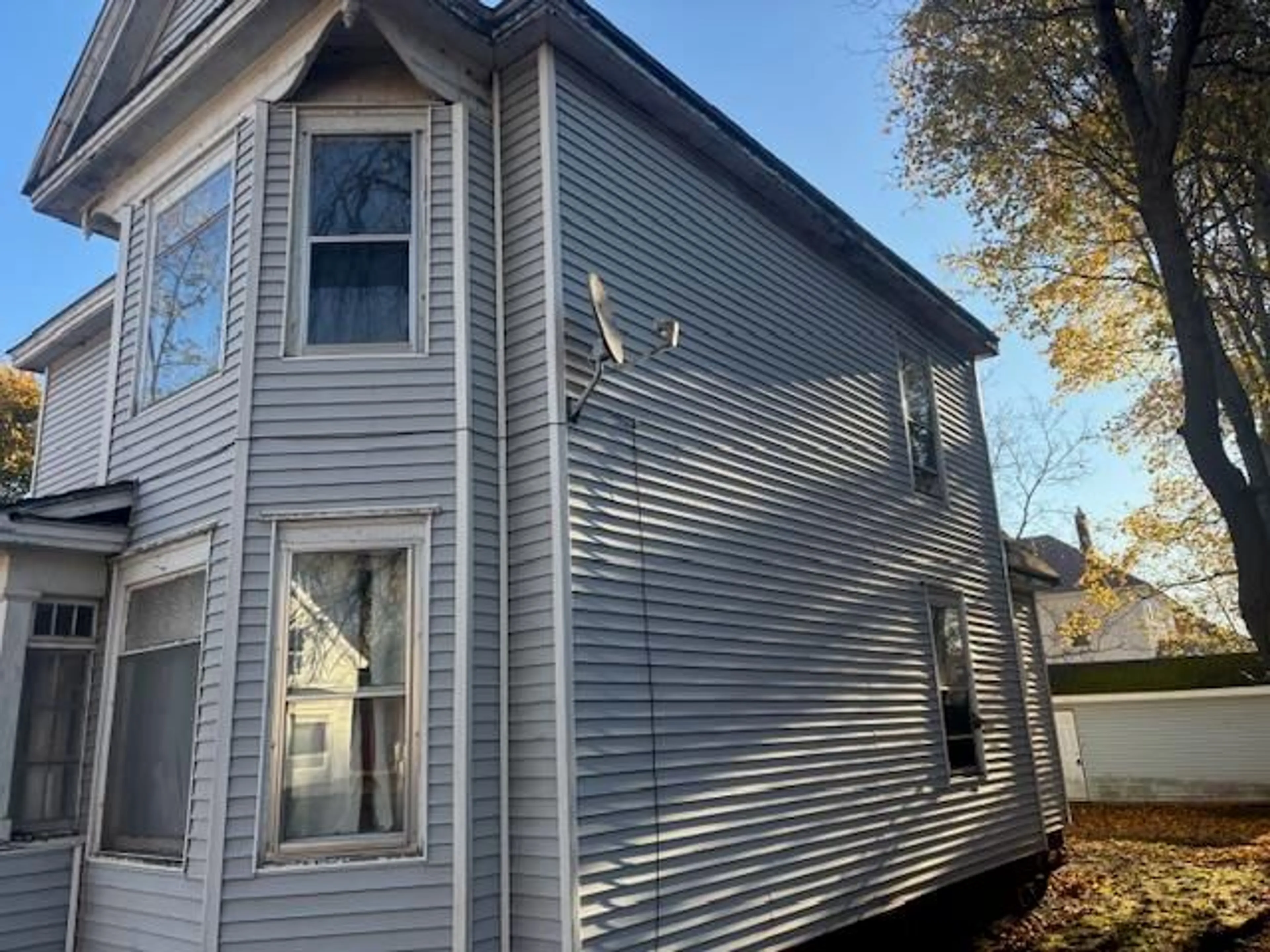 Home with vinyl exterior material, building for 53 Spring St, Amherst Nova Scotia B4H 1S3