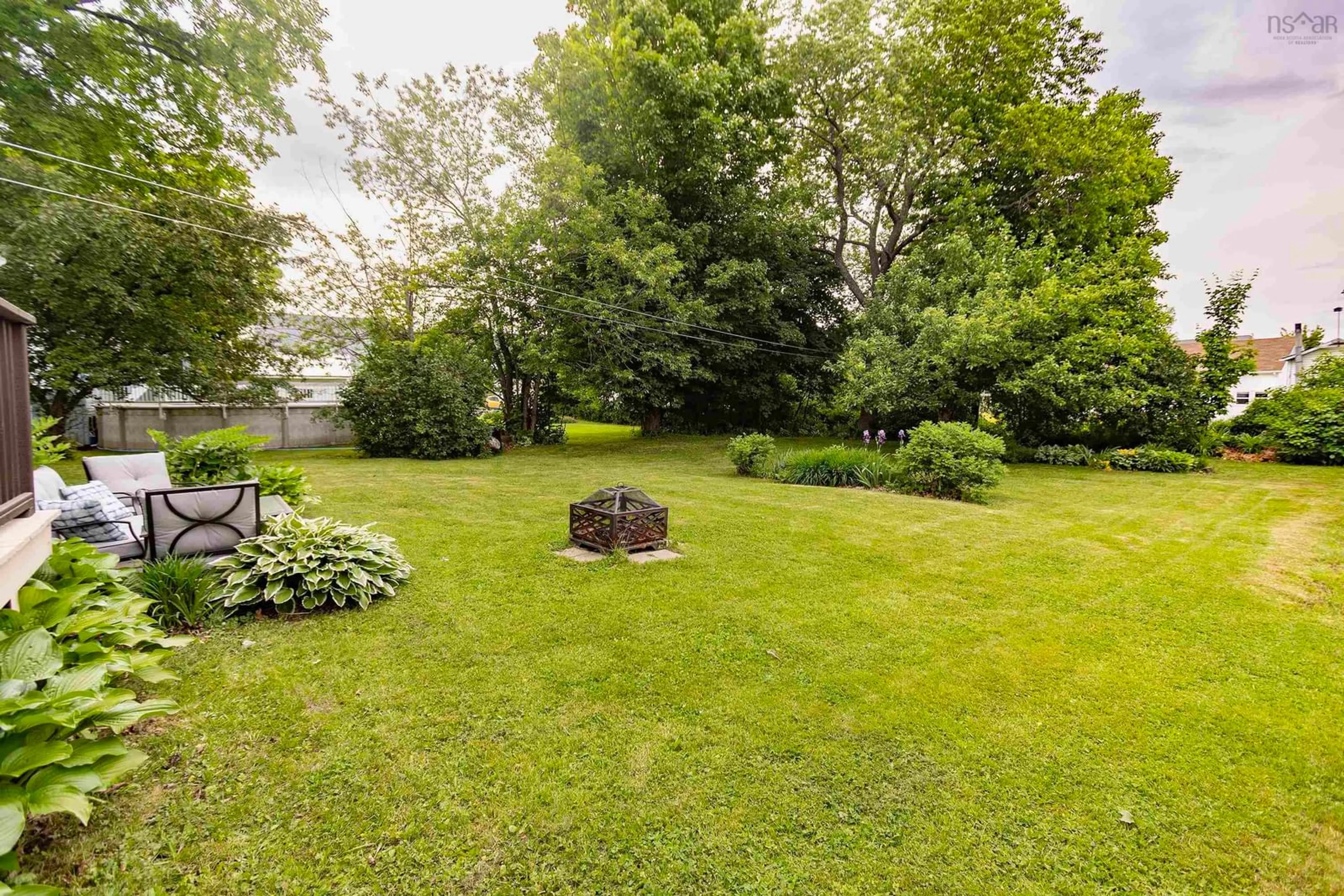 Patio, unknown for 41 Prince William St, Oxford Nova Scotia B0M 1P0