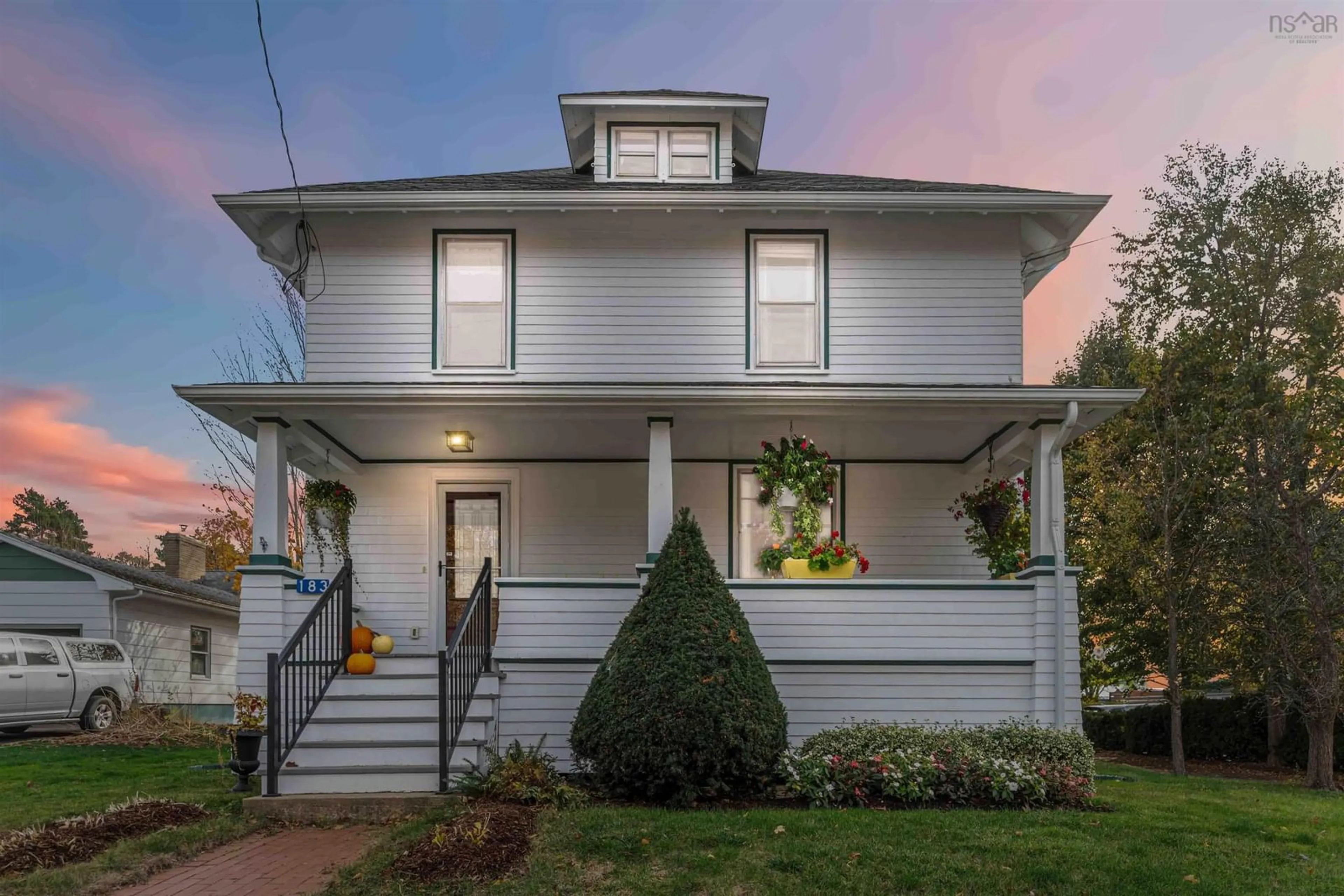 Home with vinyl exterior material, street for 183 Cottage St, Berwick Nova Scotia B0P 1E0