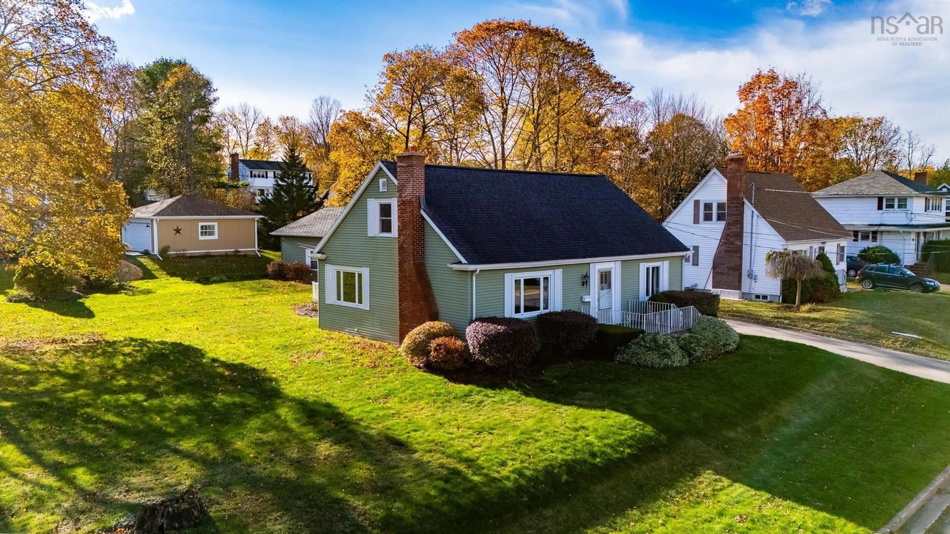 A pic from outside/outdoor area/front of a property/back of a property/a pic from drone, street for 4 Montgomery St, Kentville Nova Scotia B4N 3W4