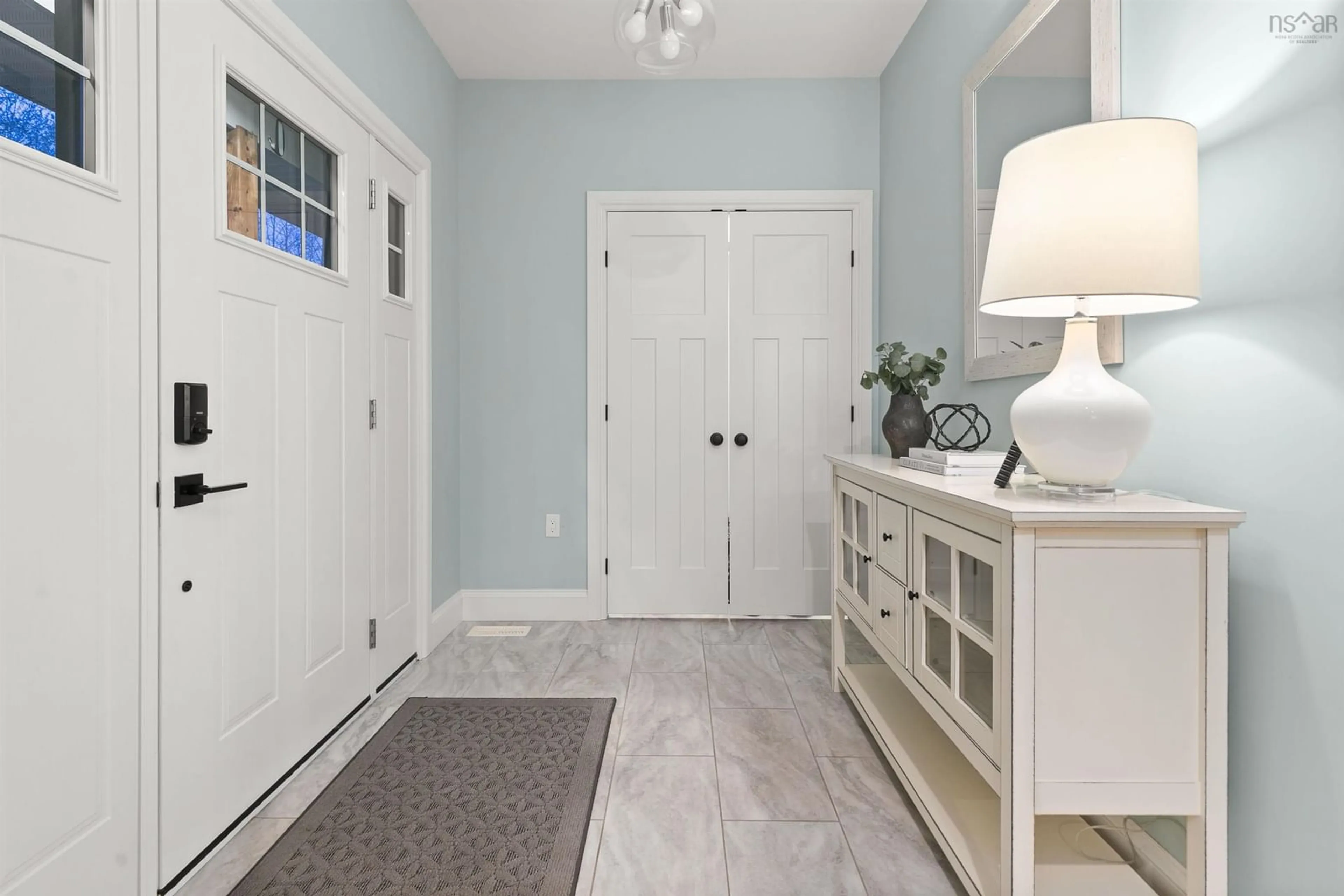 Indoor entryway for 46 Karen Ave, Fall River Nova Scotia B2T 1H7