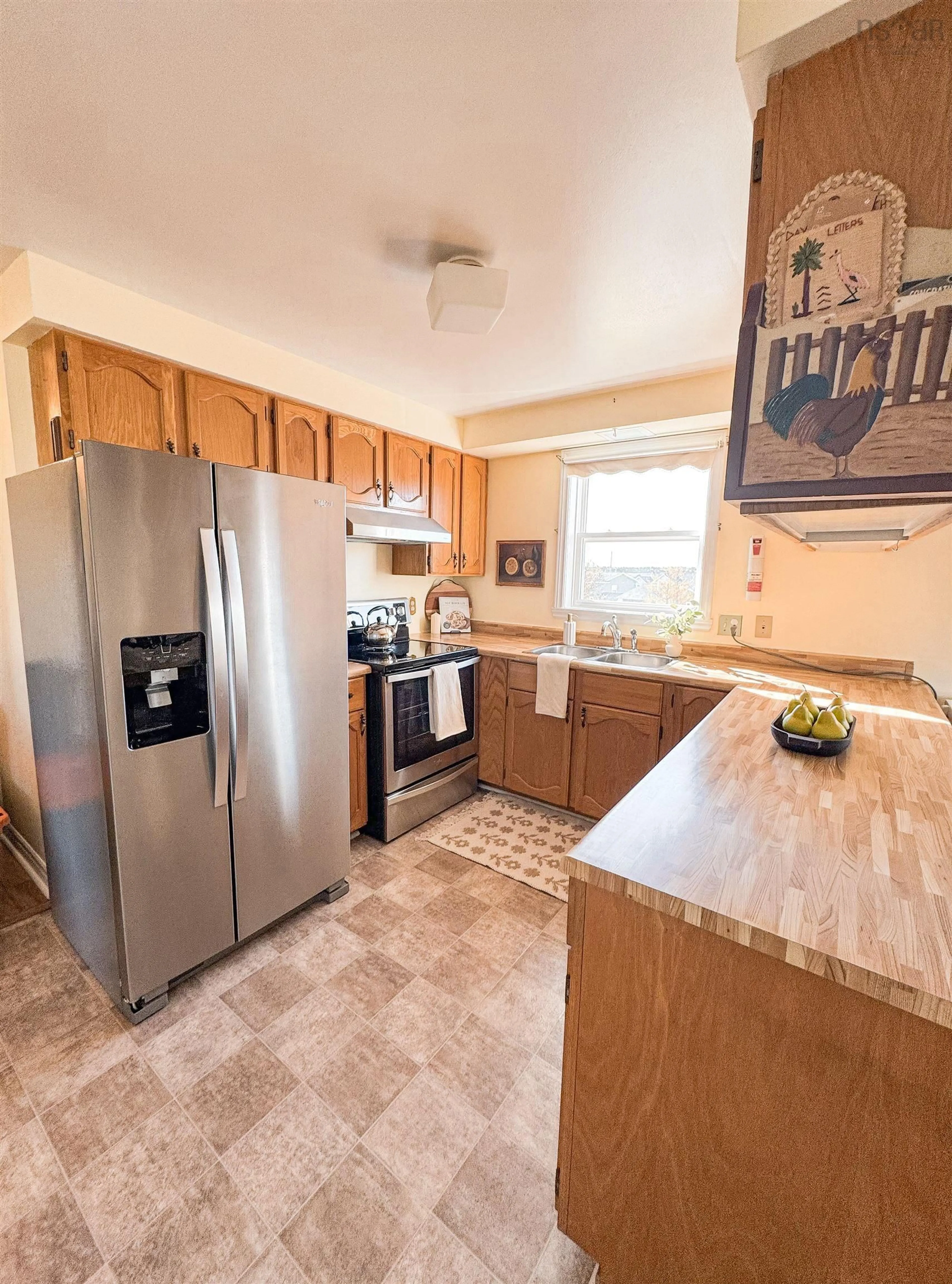 Standard kitchen, unknown for 40 Wentworth Cir, Eastern Passage Nova Scotia B3G 1G1