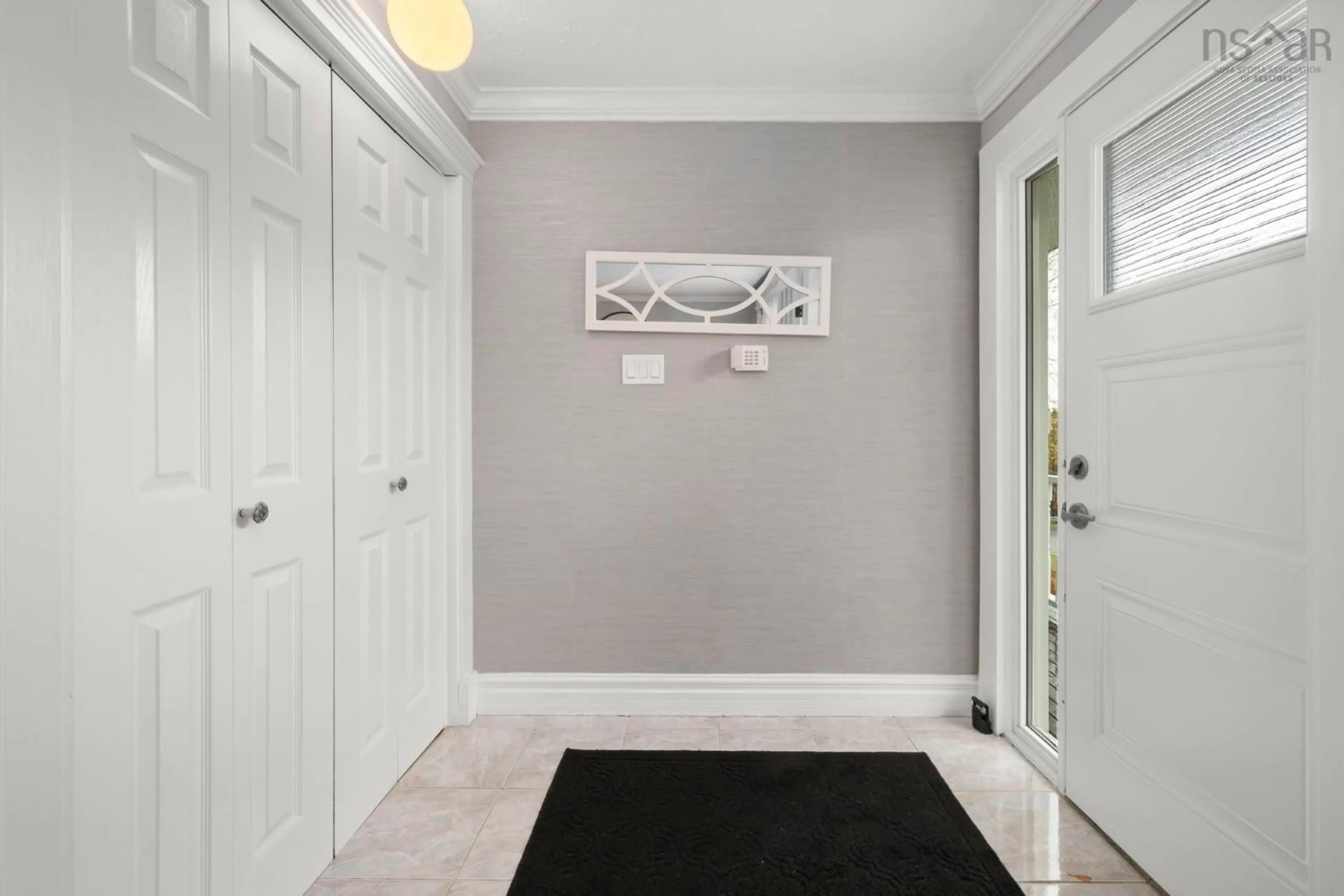Indoor entryway for 27 Dartmoor Cres, Bedford Nova Scotia B4A 2K6