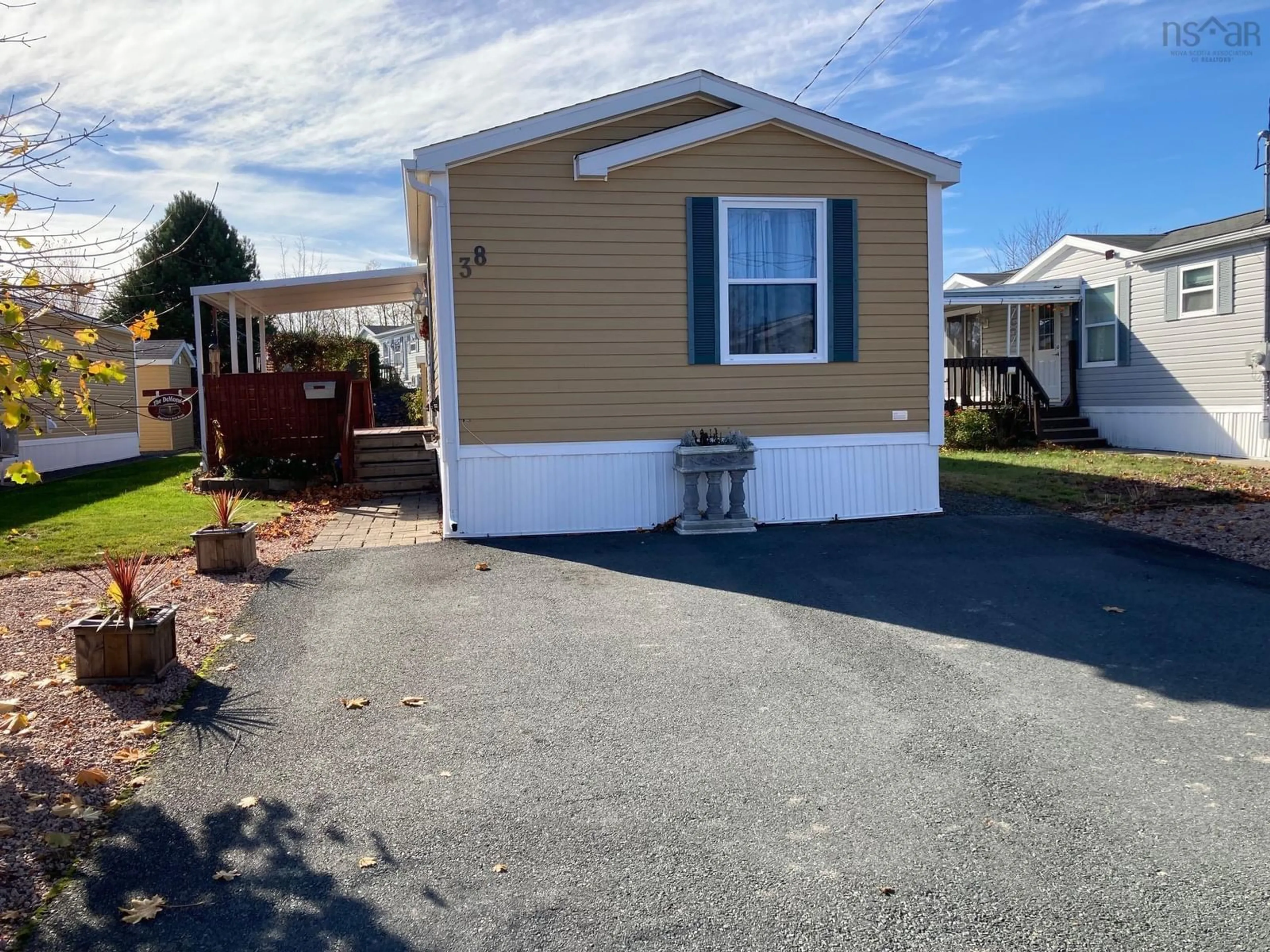 Home with vinyl exterior material, street for 38 Sherbrooke Ave, Bridgewater Nova Scotia B4V 4G1