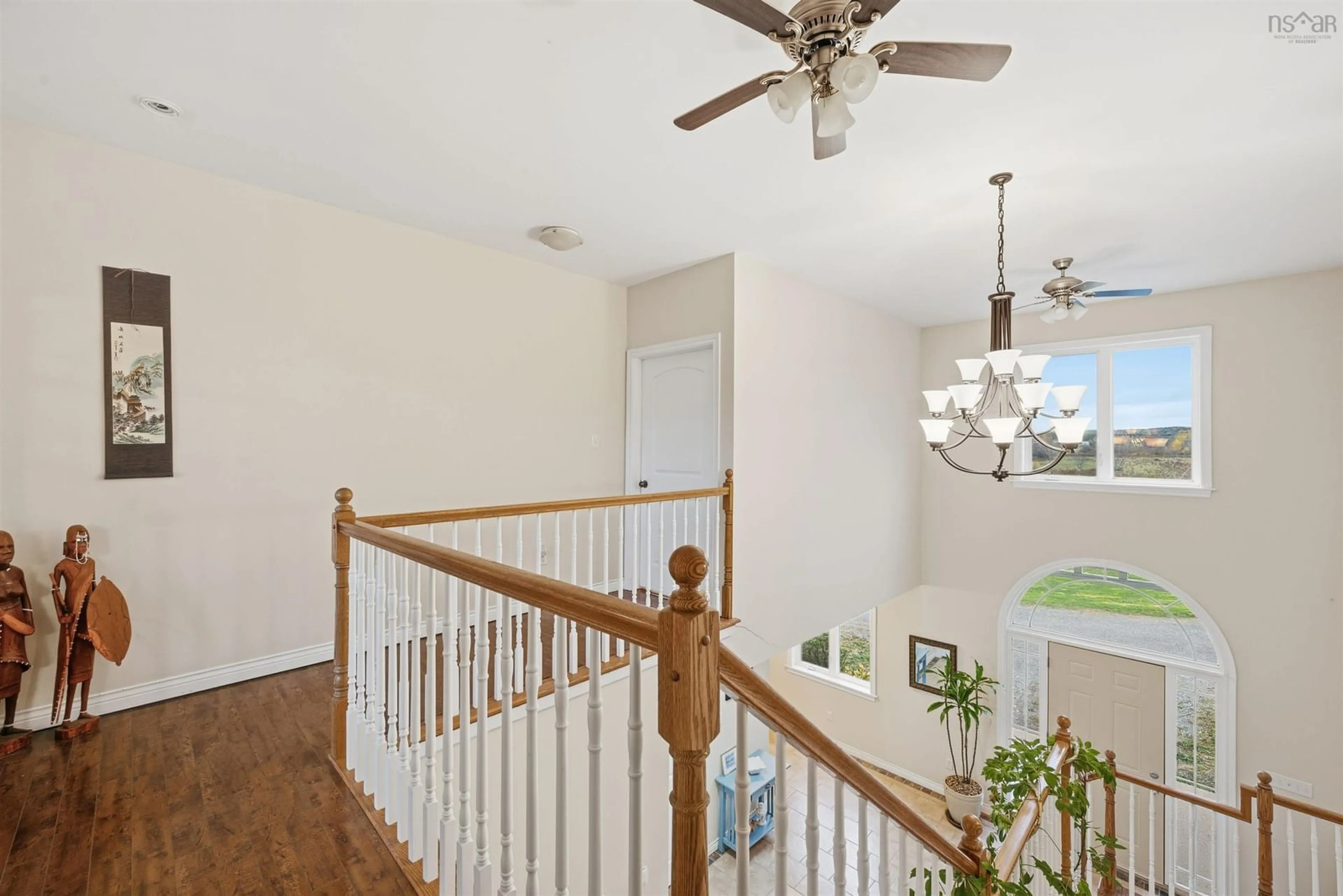 Indoor foyer for 215 Cloverdale Dr, Martock Nova Scotia B0N 2T0