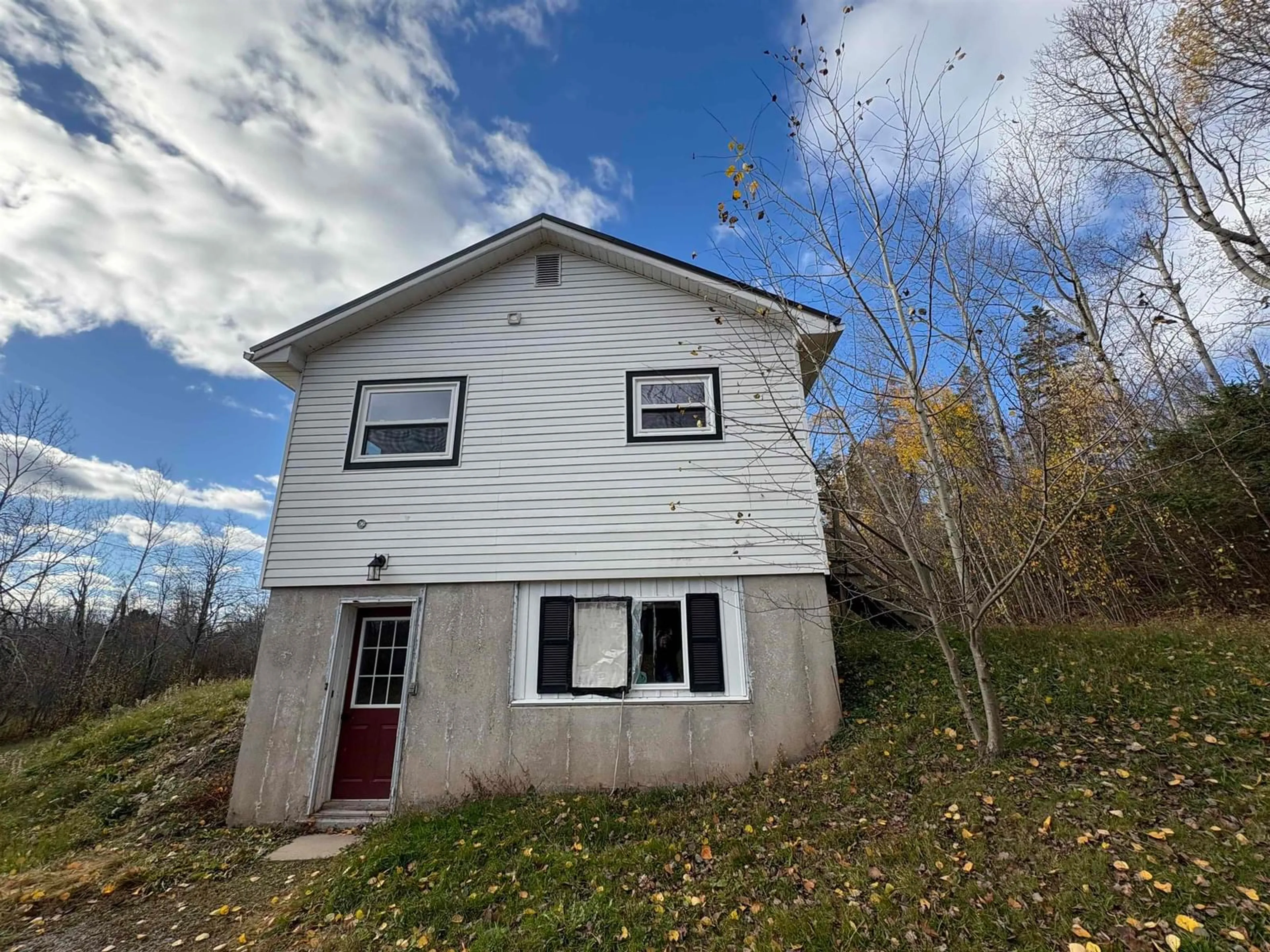 Unknown for 6401 Highway 4, Linacy Nova Scotia B2H 5C4