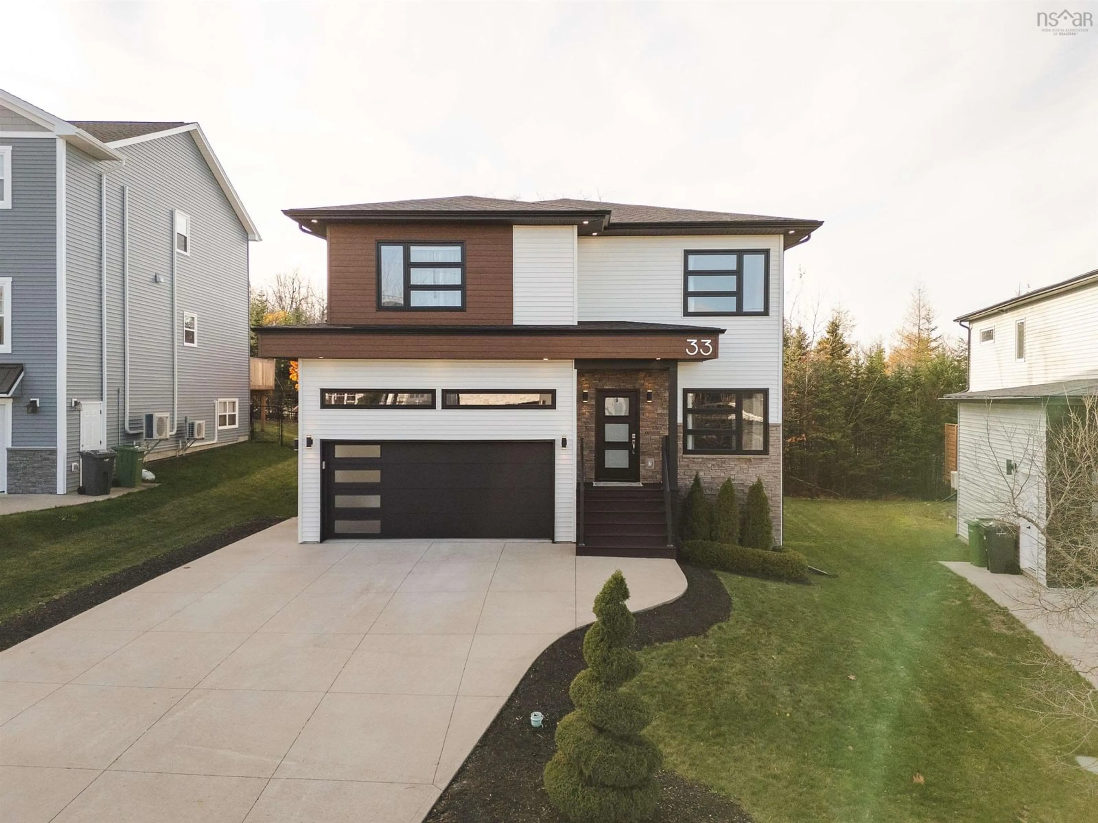 Home with brick exterior material, street for 33 Merlot Crt, Timberlea Nova Scotia B3T 0C2