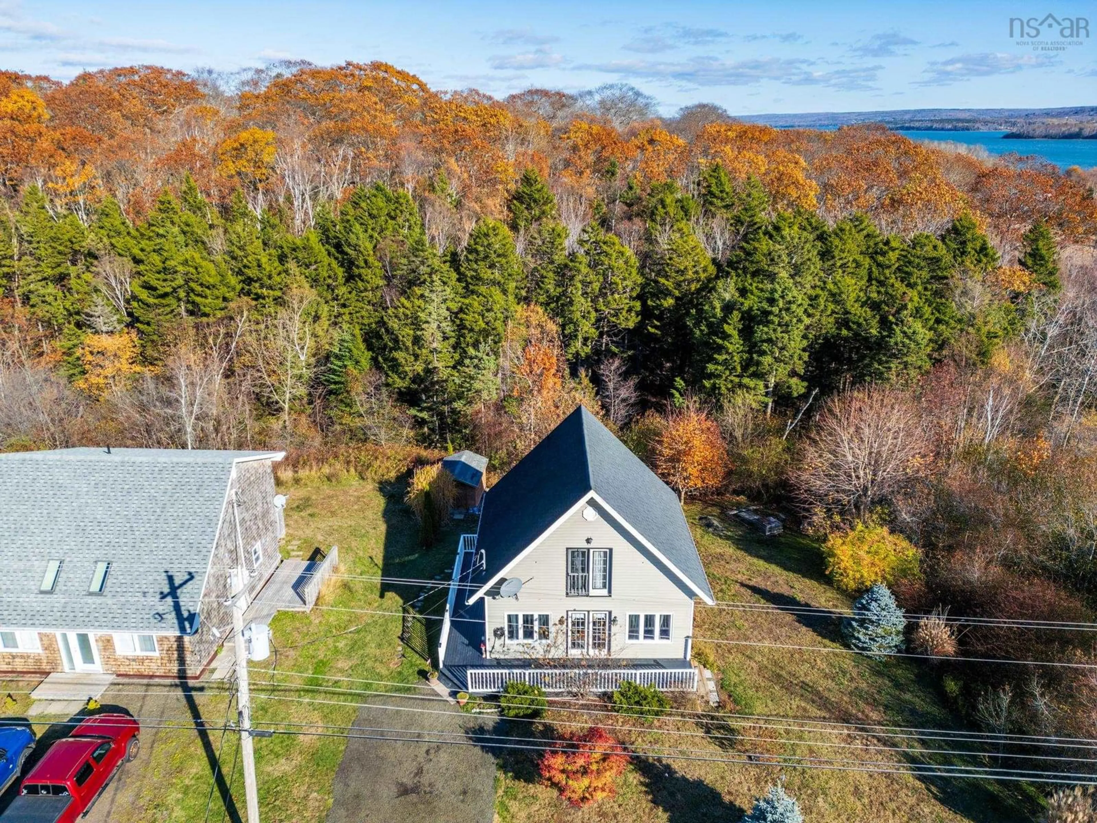 A pic from outside/outdoor area/front of a property/back of a property/a pic from drone, unknown for 35 Pleasant Street, Digby Nova Scotia B0V 1A0