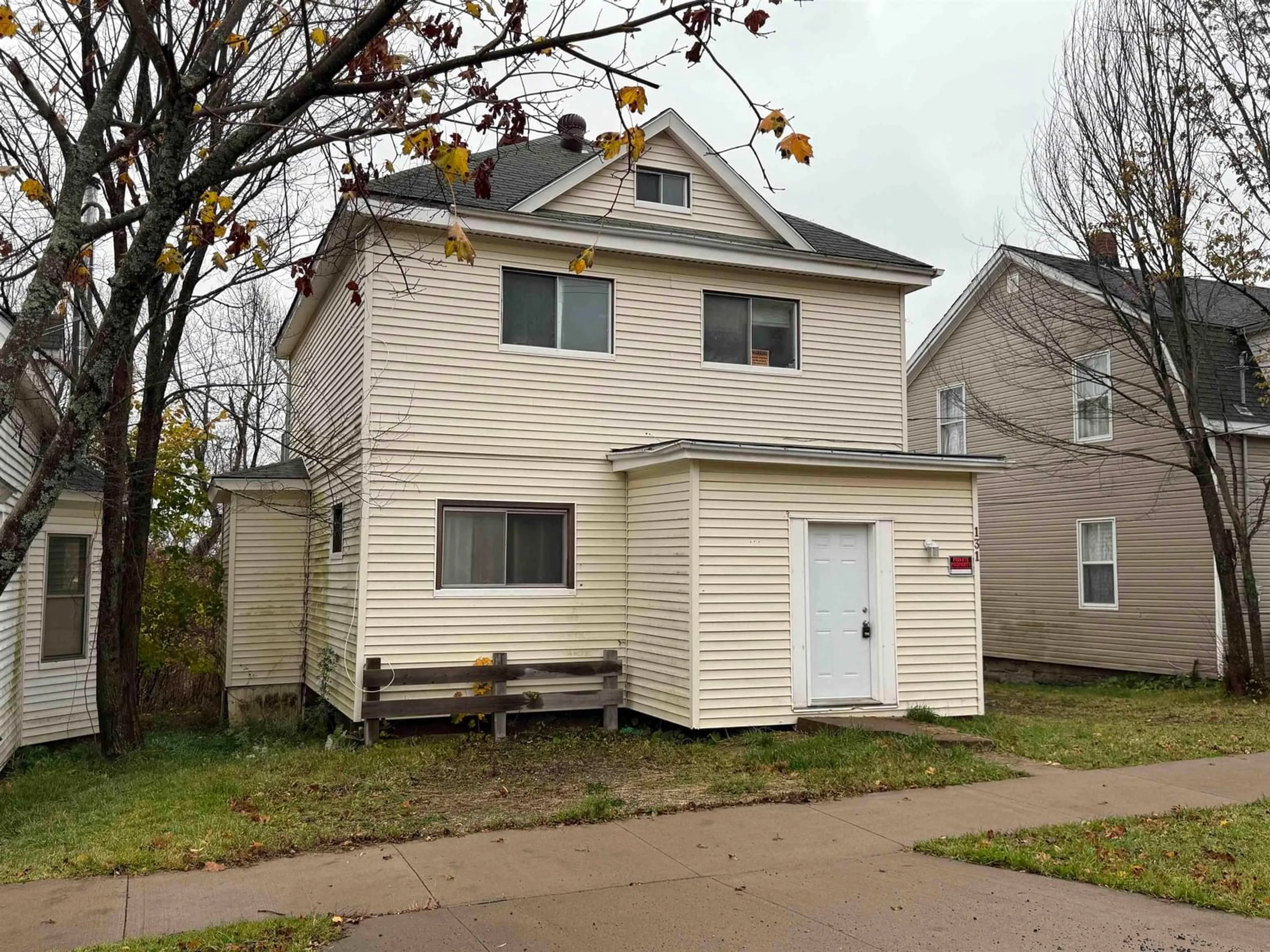 Home with vinyl exterior material, street for 131 Mackay St, Stellarton Nova Scotia B0K 1S0