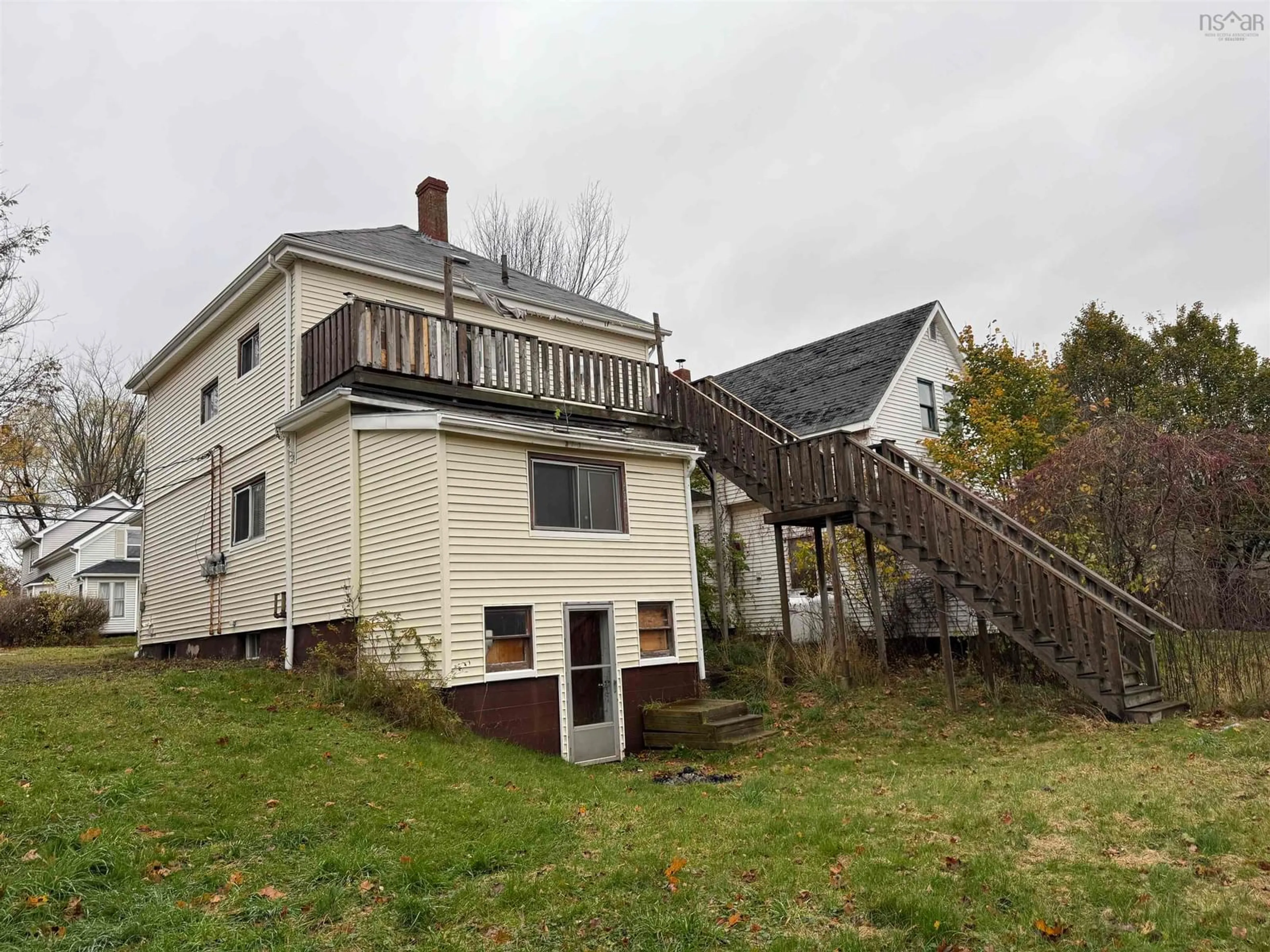 A pic from outside/outdoor area/front of a property/back of a property/a pic from drone, building for 131 Mackay St, Stellarton Nova Scotia B0K 1S0