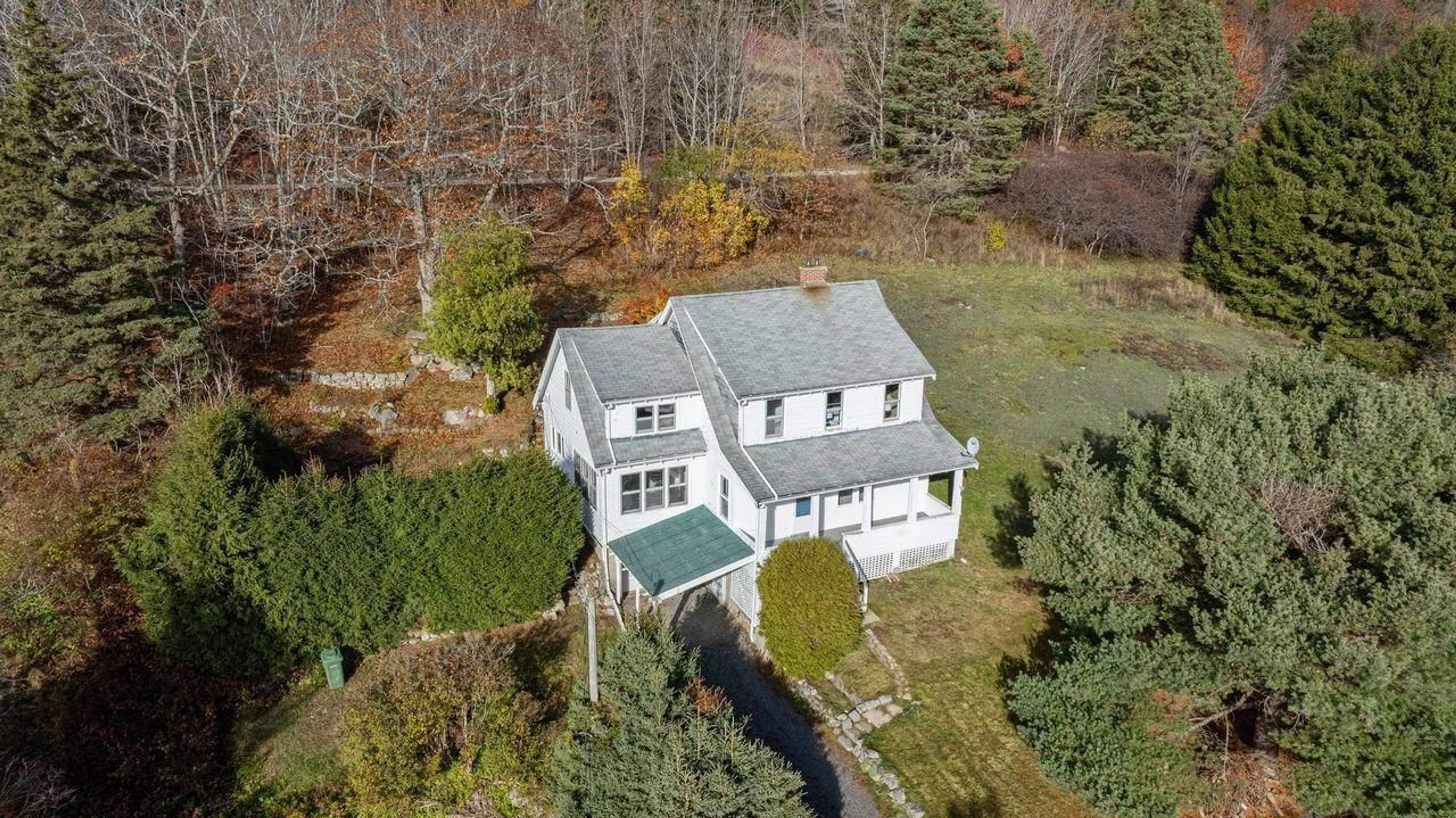 A pic from outside/outdoor area/front of a property/back of a property/a pic from drone, unknown for 6027 St. Margarets Bay Rd, St Margaret's Bay Nova Scotia B3Z 2C5