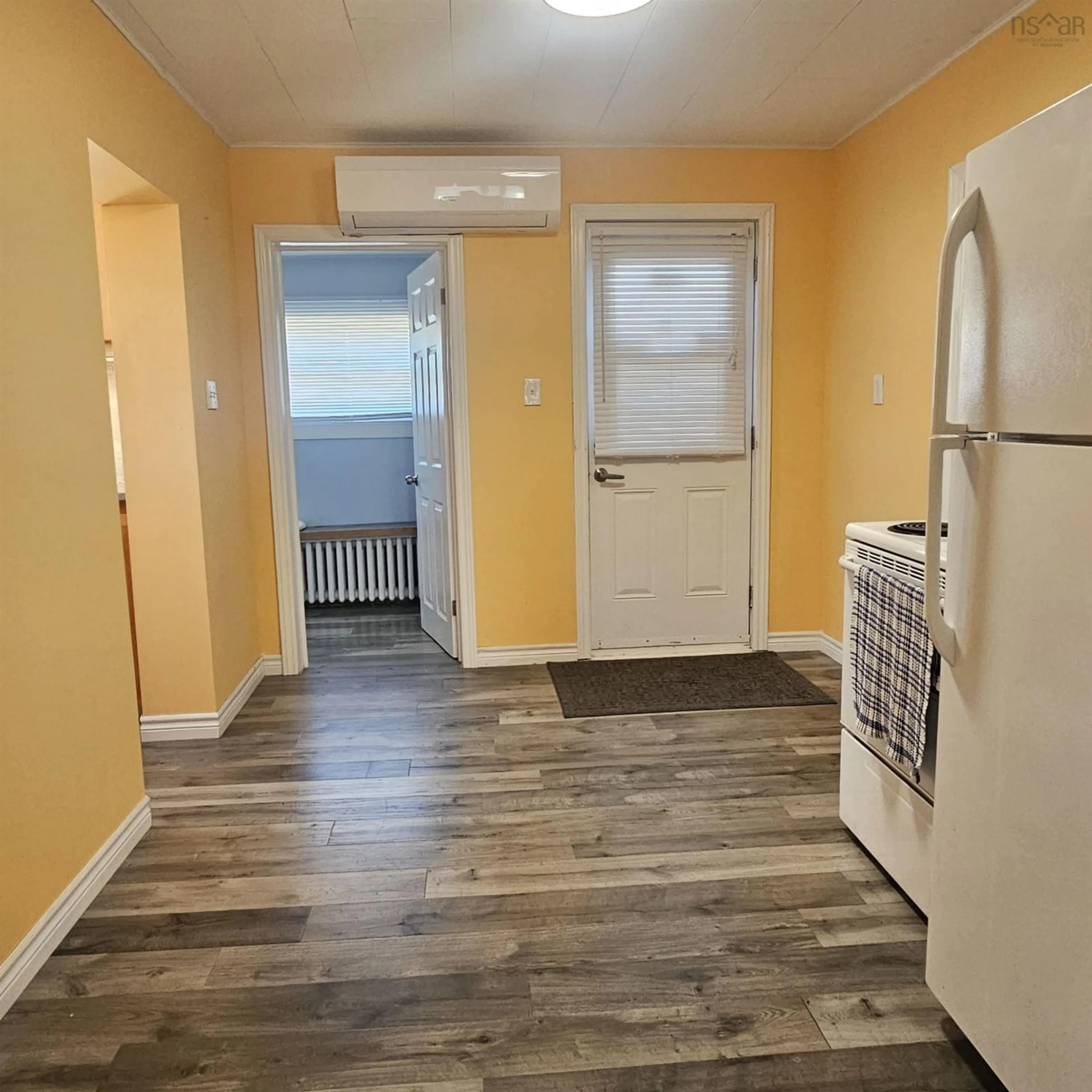 A pic of a room for 29 Wesley St, Whitney Pier Nova Scotia B1N 2M5