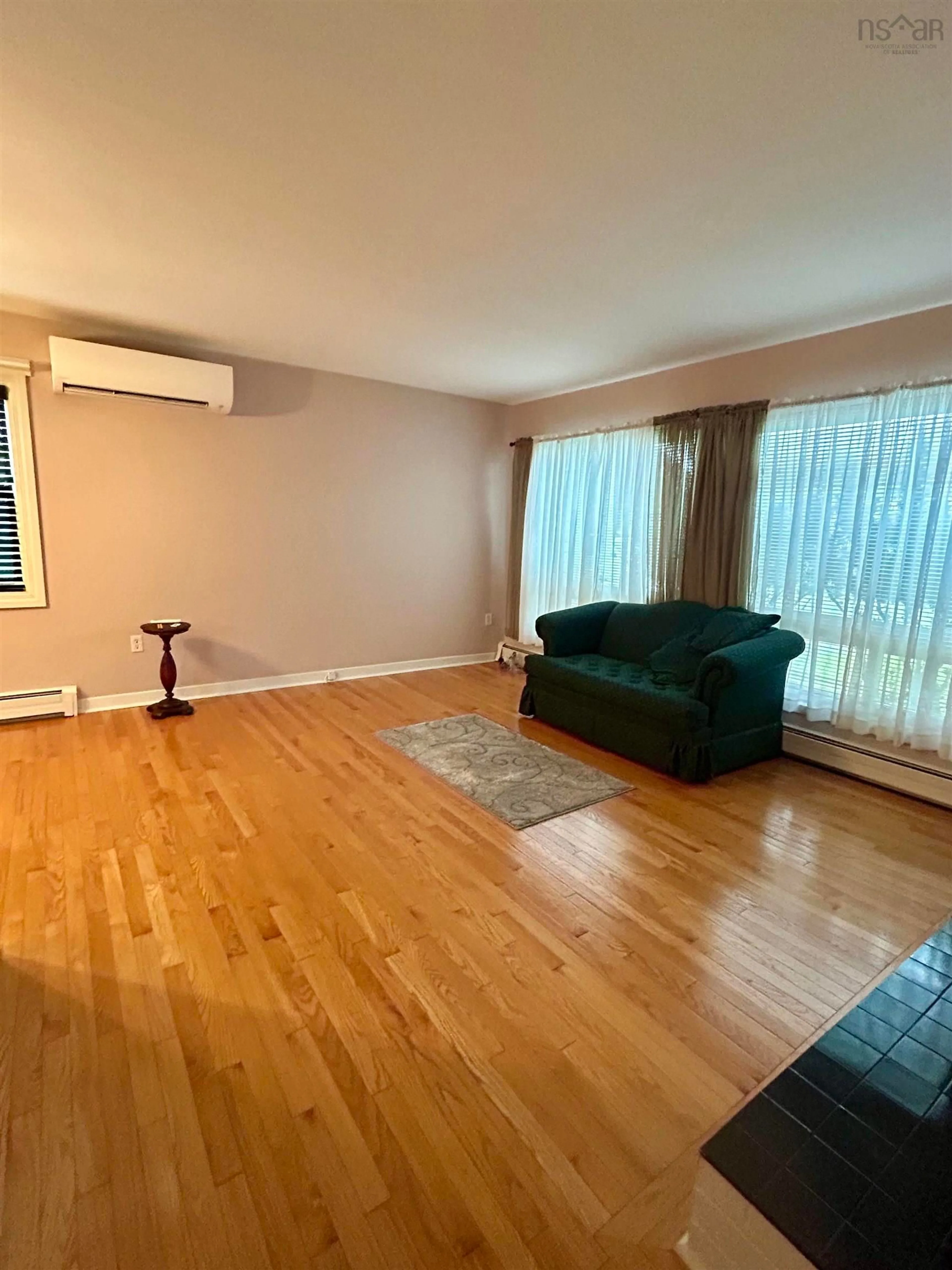 A pic of a room for 249 Poplar St, Pictou Nova Scotia B0K 1H0