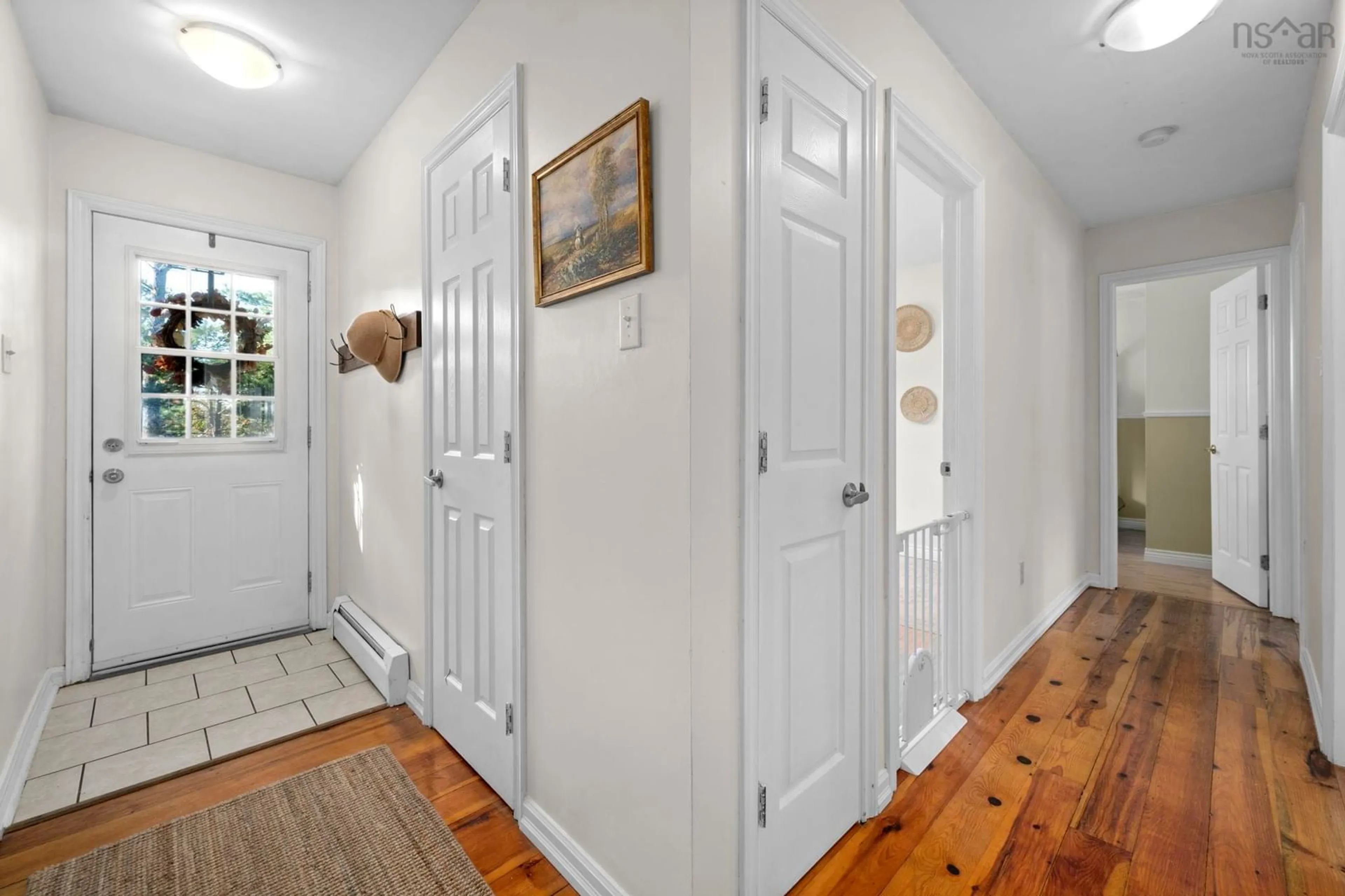 Indoor entryway for 3695 Lawrencetown Road, Lawrencetown Nova Scotia B2Z 1P9