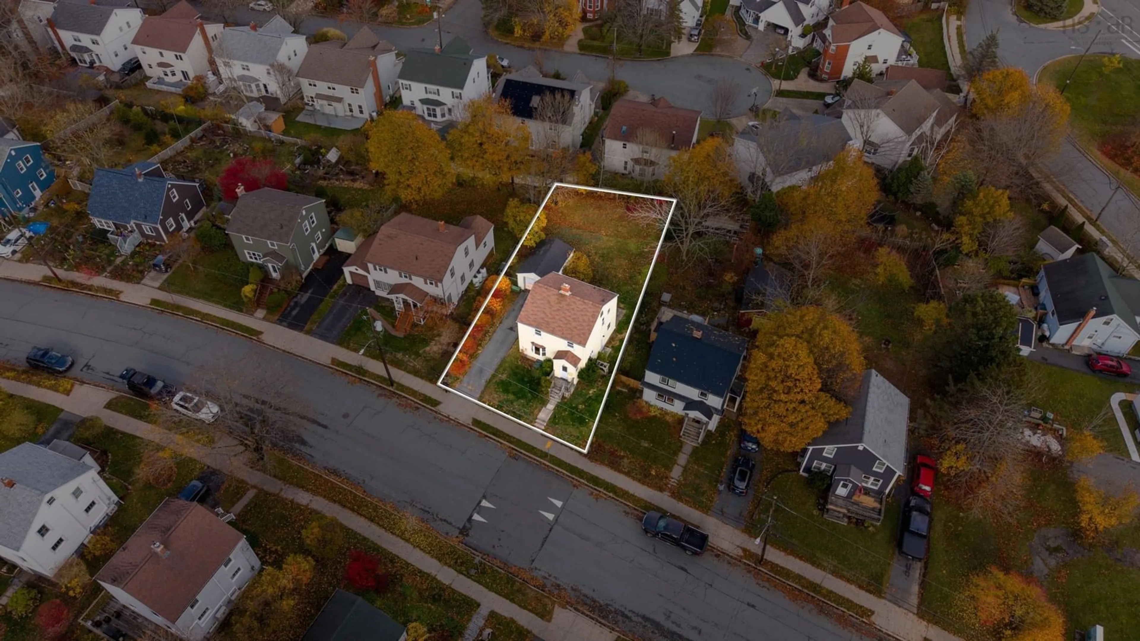 A pic from outside/outdoor area/front of a property/back of a property/a pic from drone, street for 6 Joffre St, Dartmouth Nova Scotia B2Y 3C8