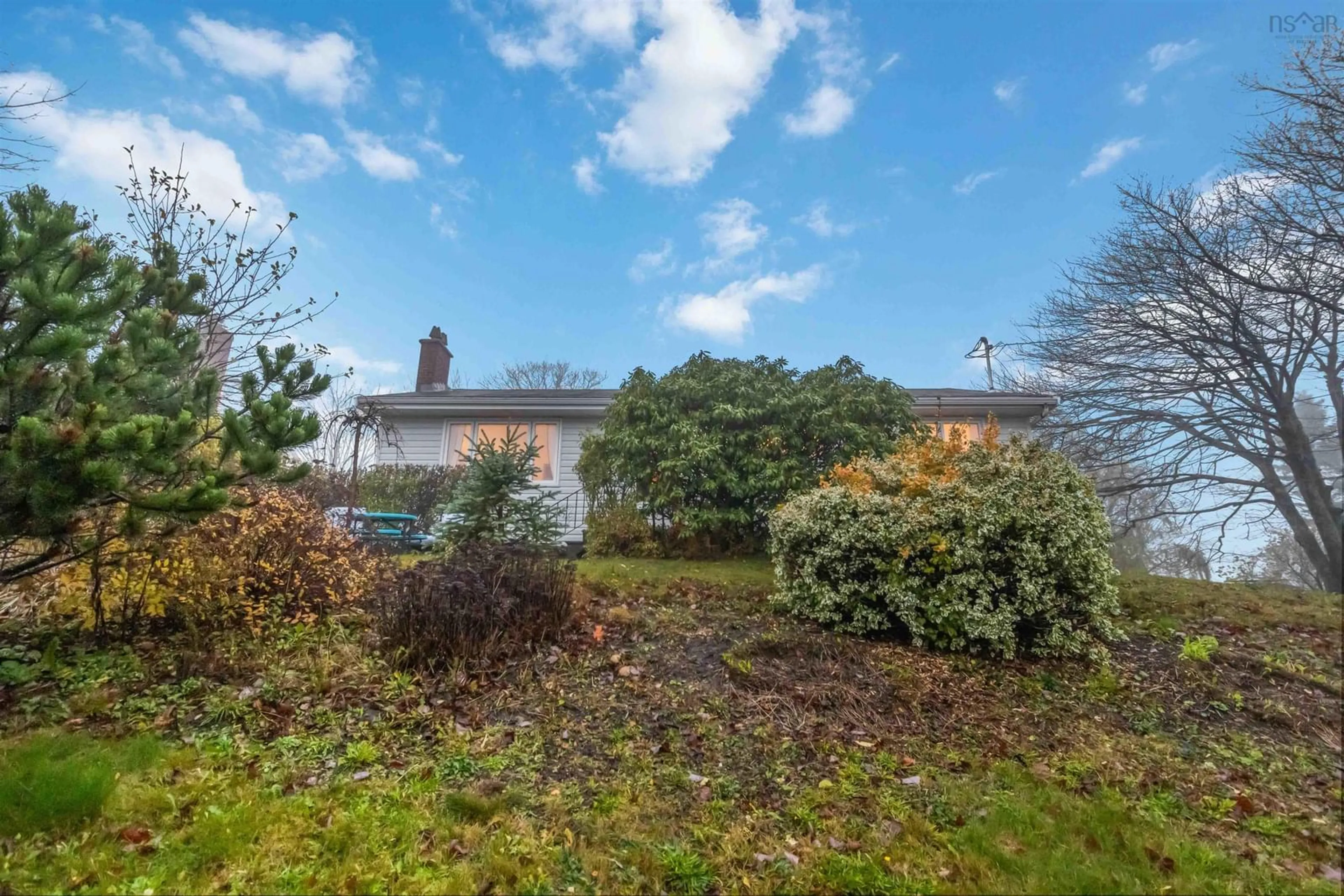 A pic from outside/outdoor area/front of a property/back of a property/a pic from drone, unknown for 16 Ellen Dr, Dartmouth Nova Scotia B2W 2J8