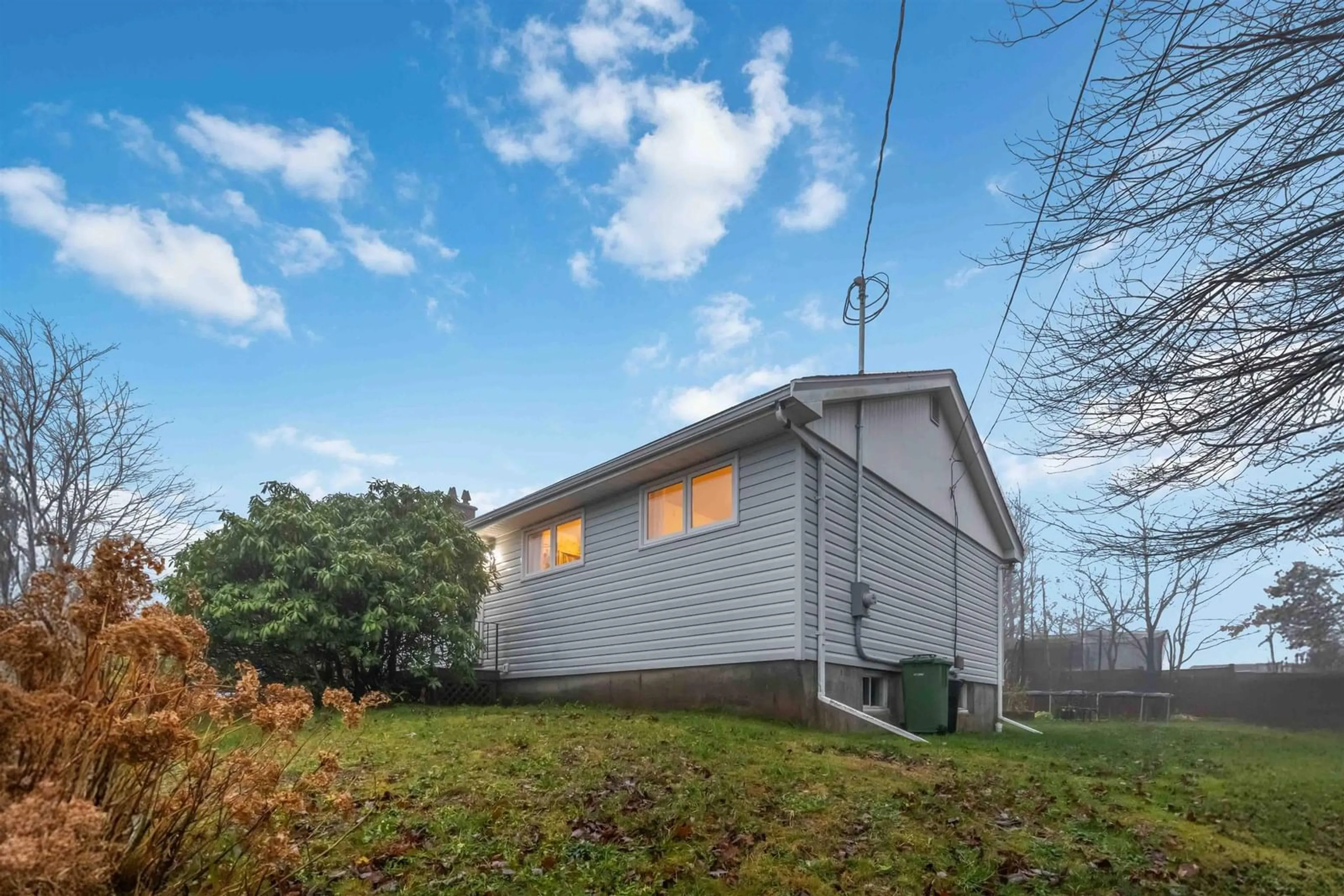 A pic from outside/outdoor area/front of a property/back of a property/a pic from drone, unknown for 16 Ellen Dr, Dartmouth Nova Scotia B2W 2J8