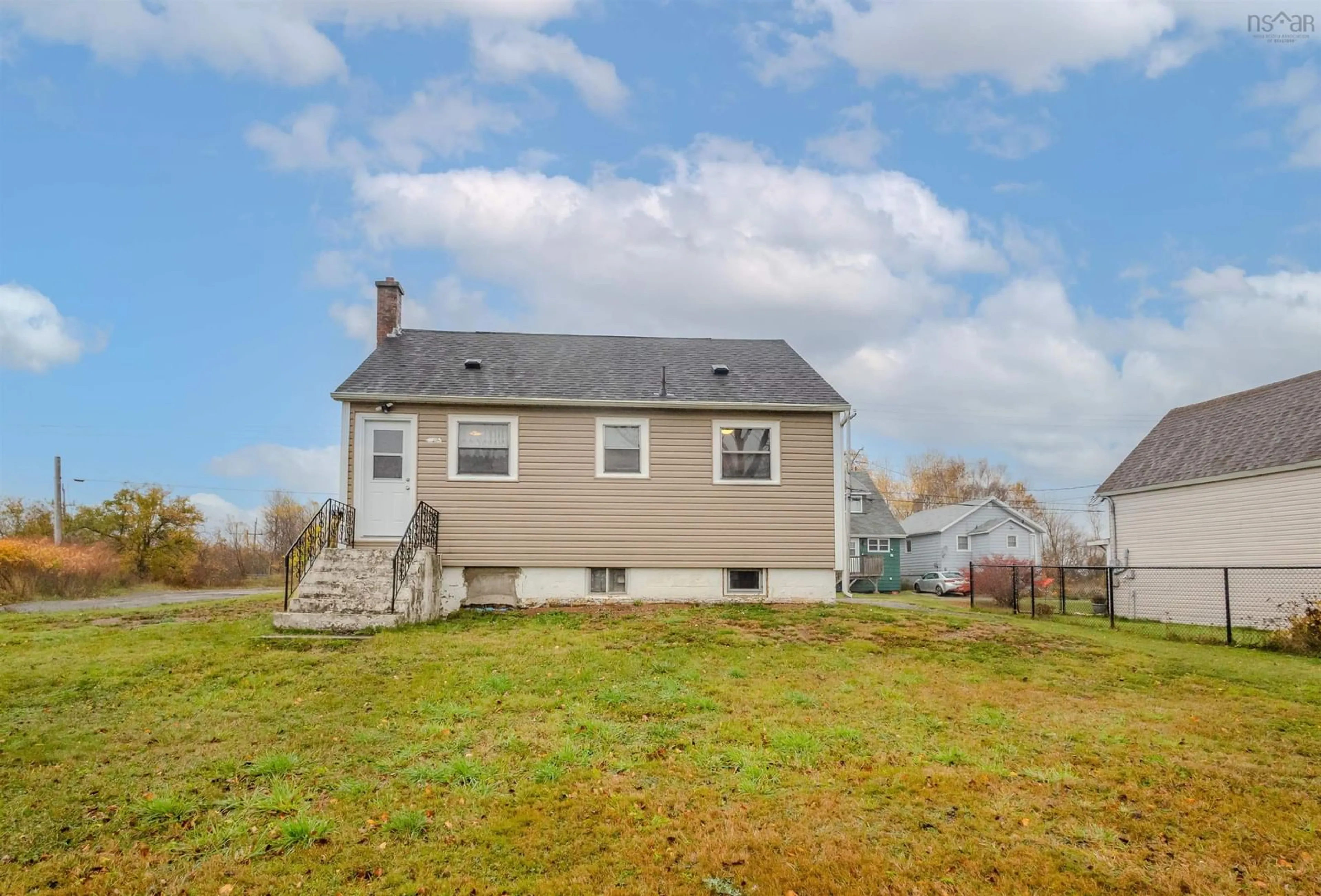 Unknown for 11 Forrest St, Sydney Nova Scotia B1P 3C3