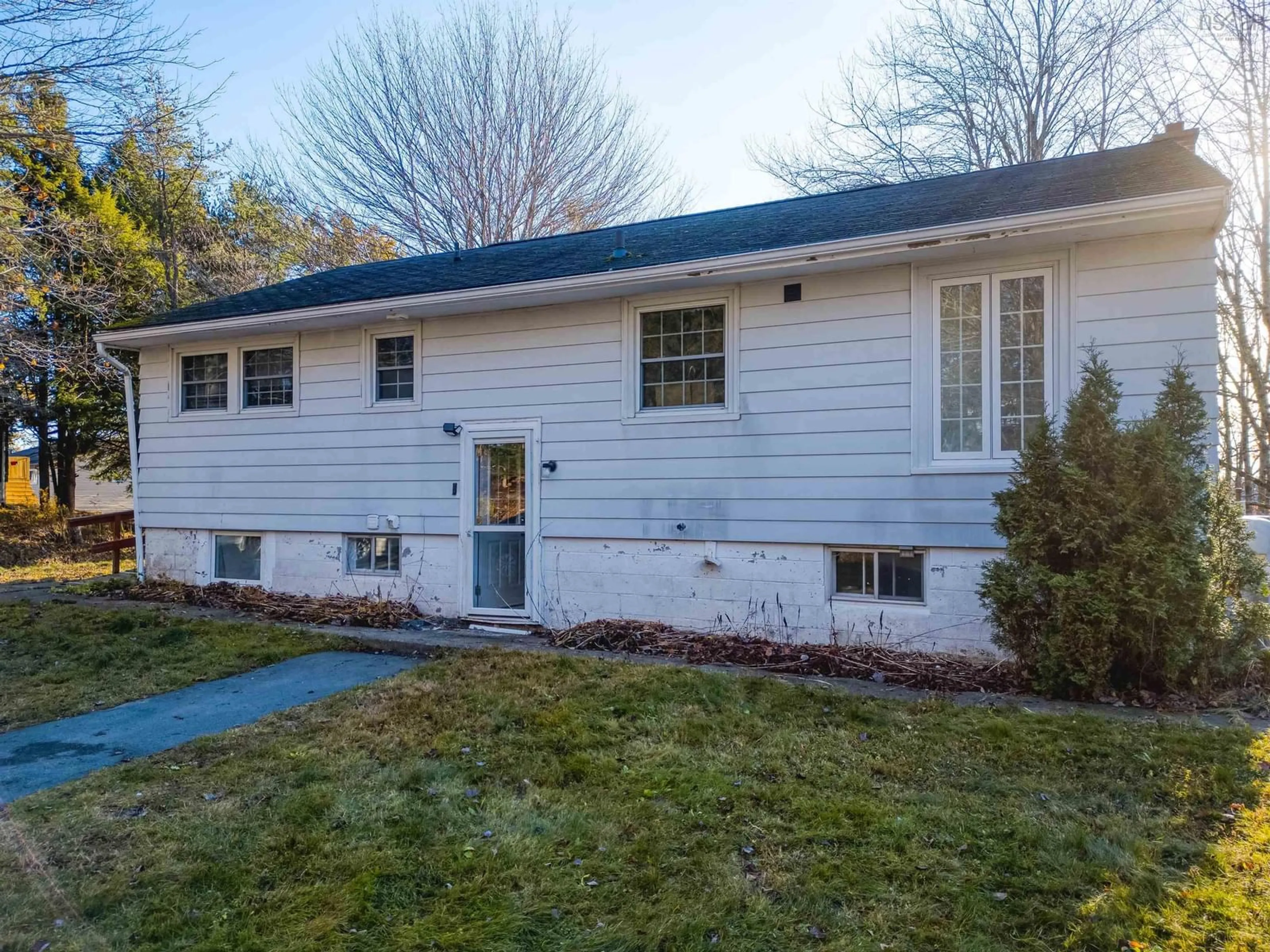 Home with vinyl exterior material, street for 8 Aspen Cres, Lower Sackville Nova Scotia B4C 1C7