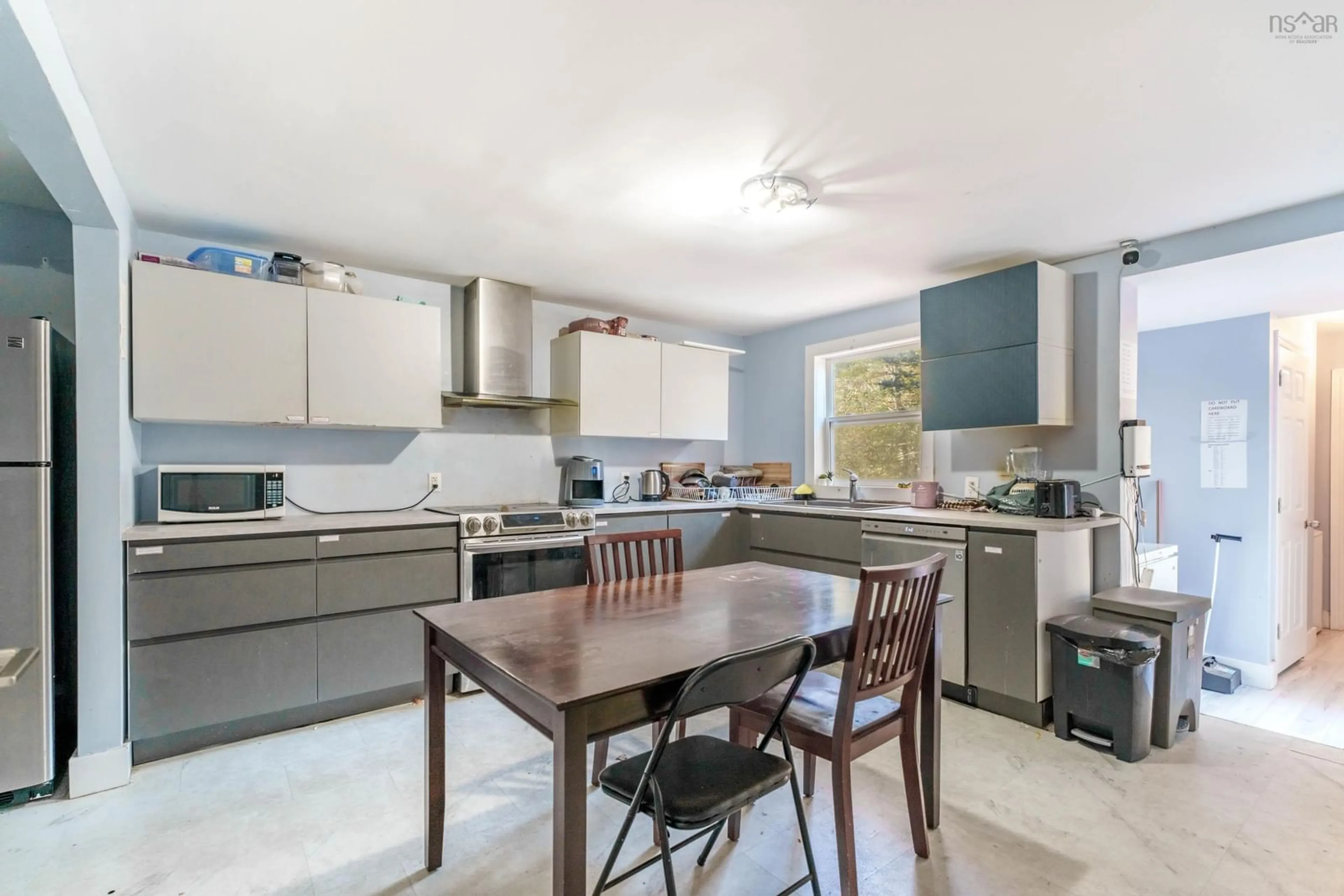 Unknown for 15 Forest Hill Dr, Halifax Nova Scotia B3M 1X2