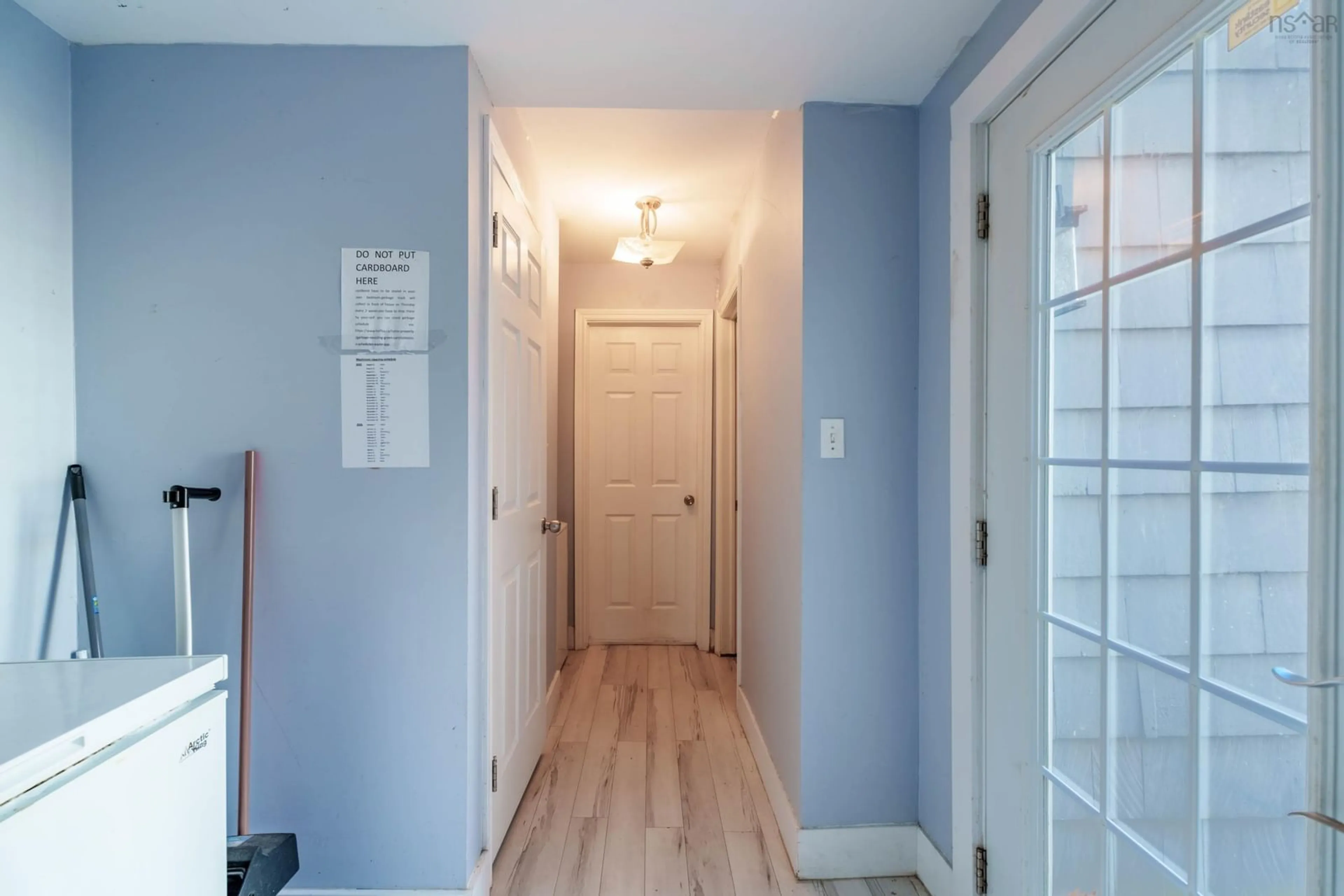 Indoor entryway for 15 Forest Hill Dr, Halifax Nova Scotia B3M 1X2