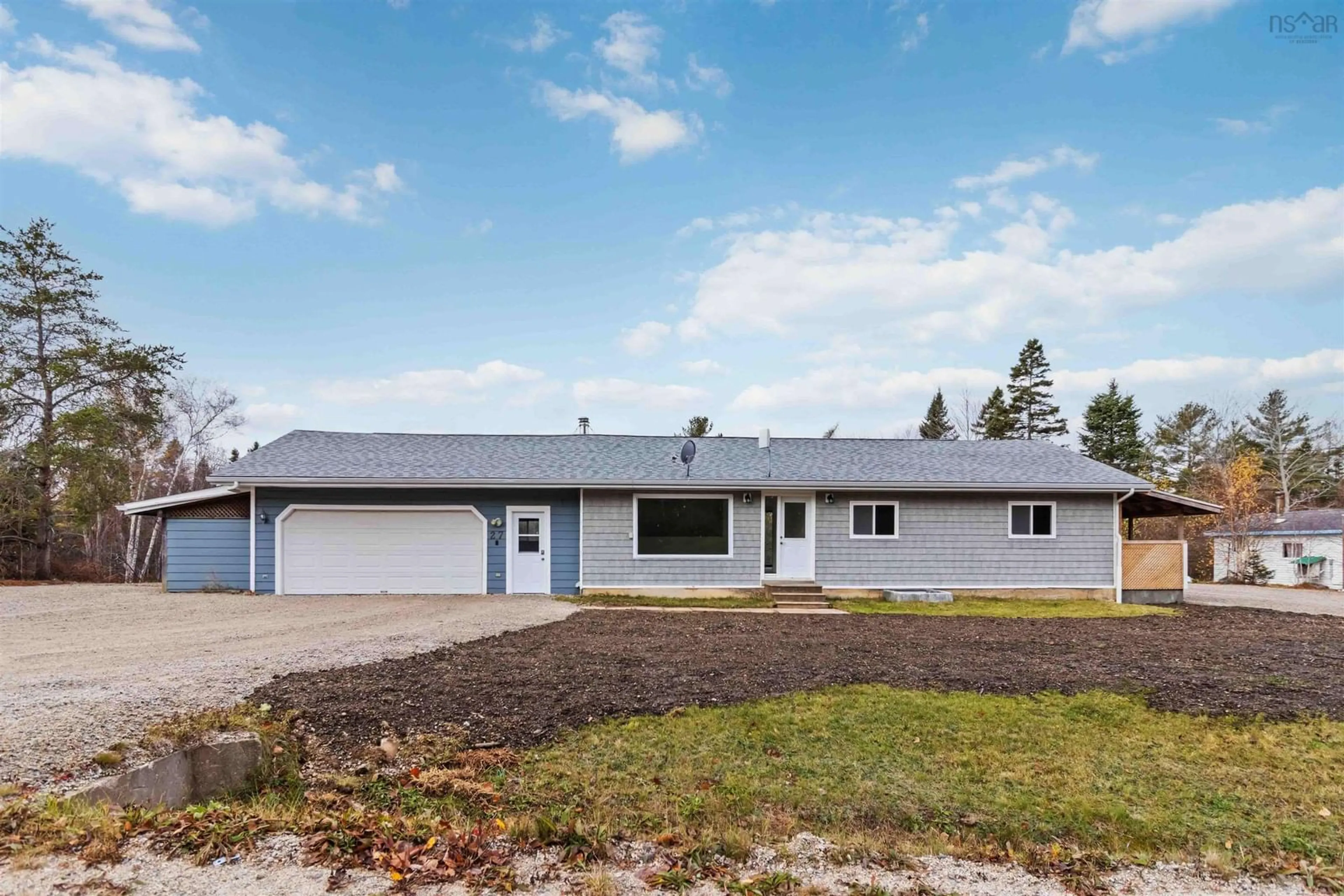 Home with vinyl exterior material, unknown for 27 Countway Rd, Chester Basin Nova Scotia B0J 1K0