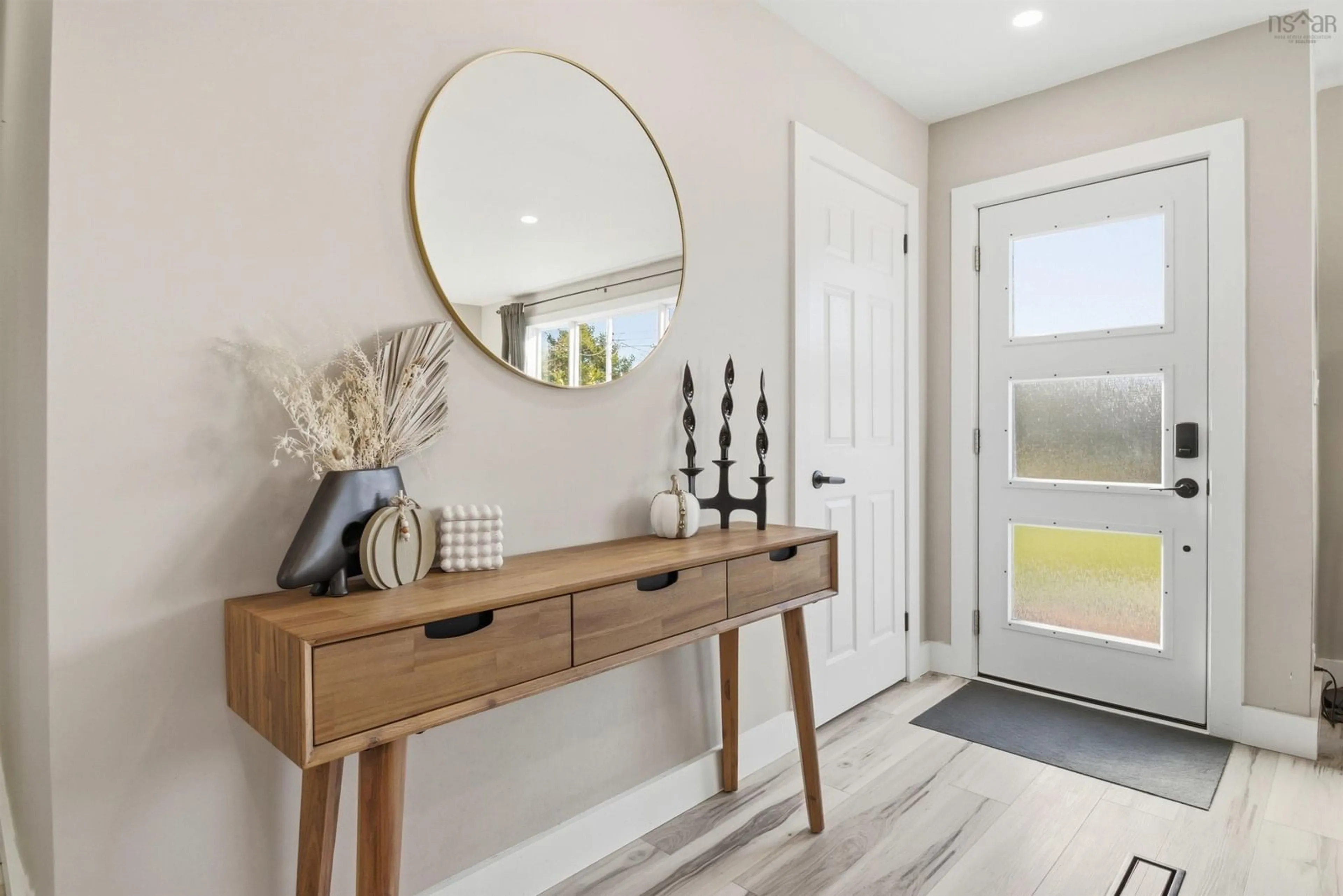 Indoor entryway for 344 Whitehead Rd, Harrietsfield Nova Scotia B3V 1B5