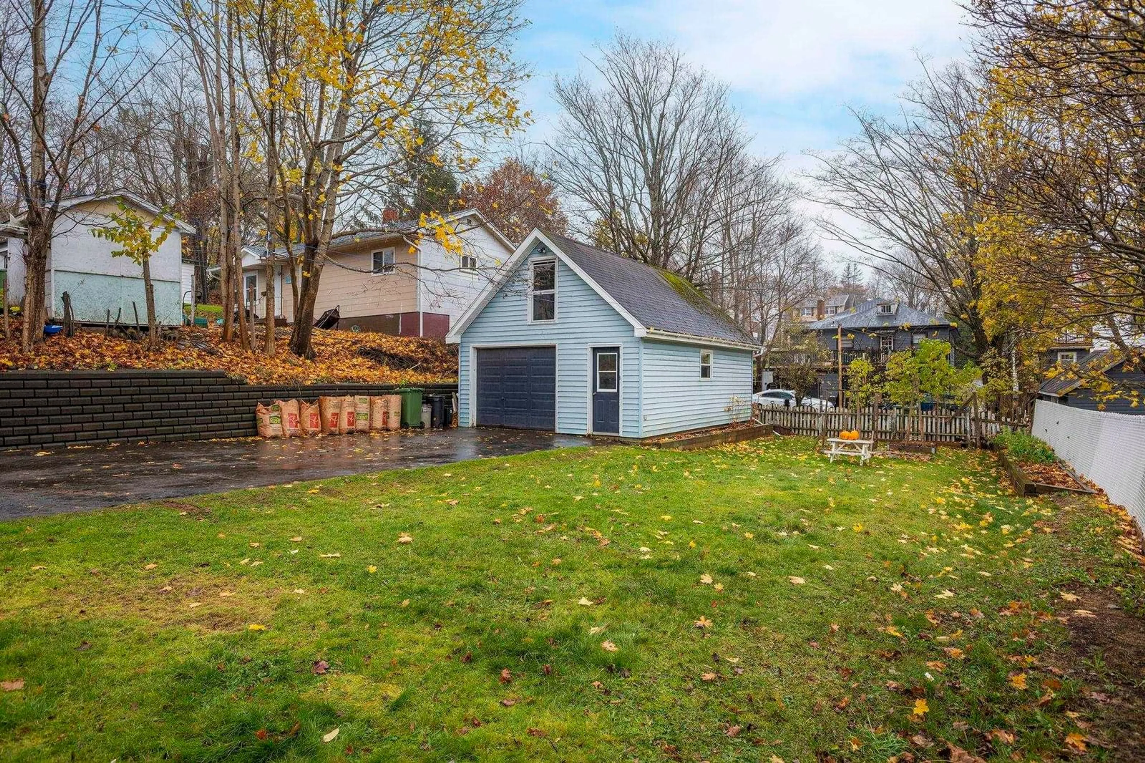 Unknown for 32 Archibald St, Truro Nova Scotia B2N 4R4