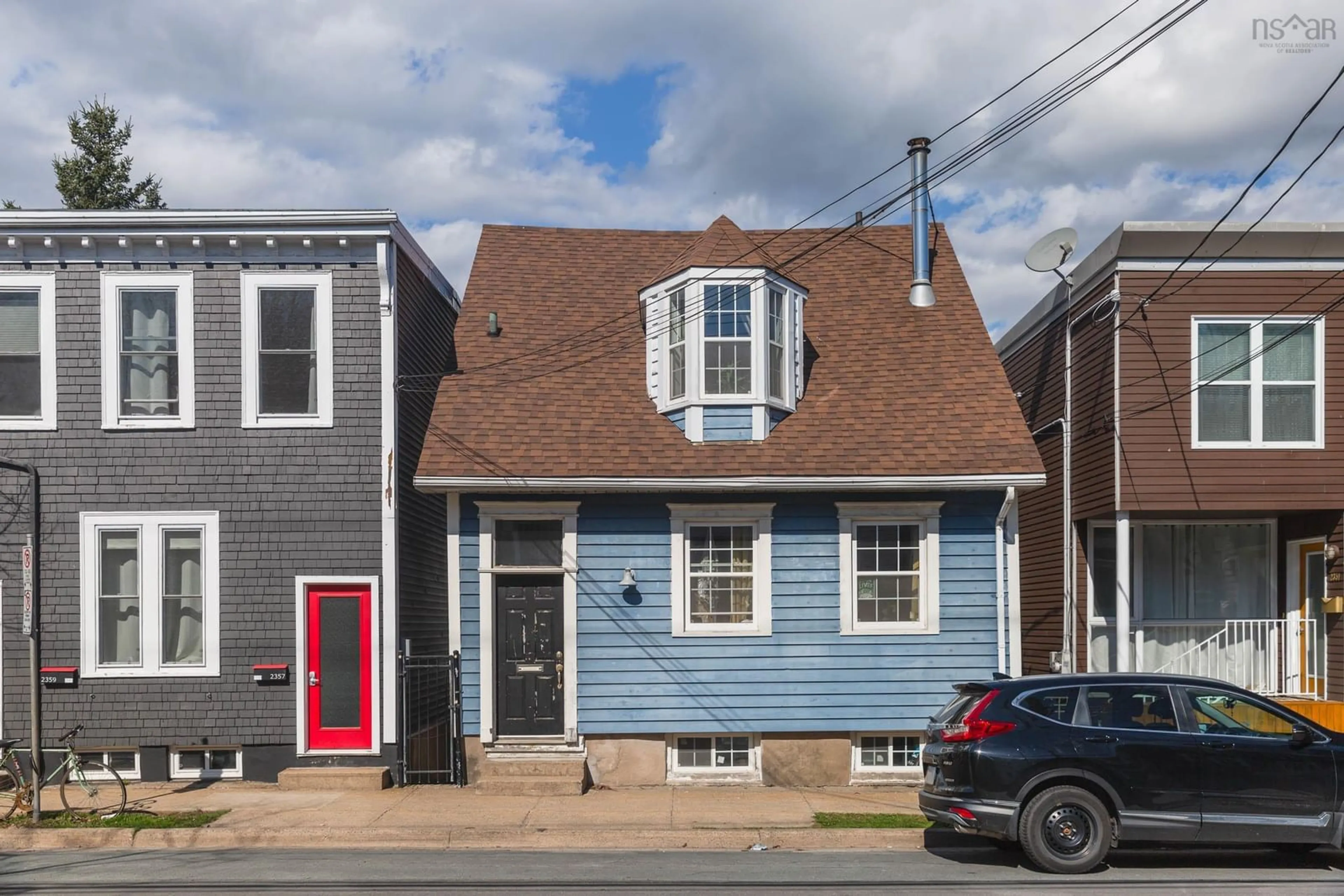 Home with vinyl exterior material, street for 2355 Creighton St, Halifax Nova Scotia B3K 3R8