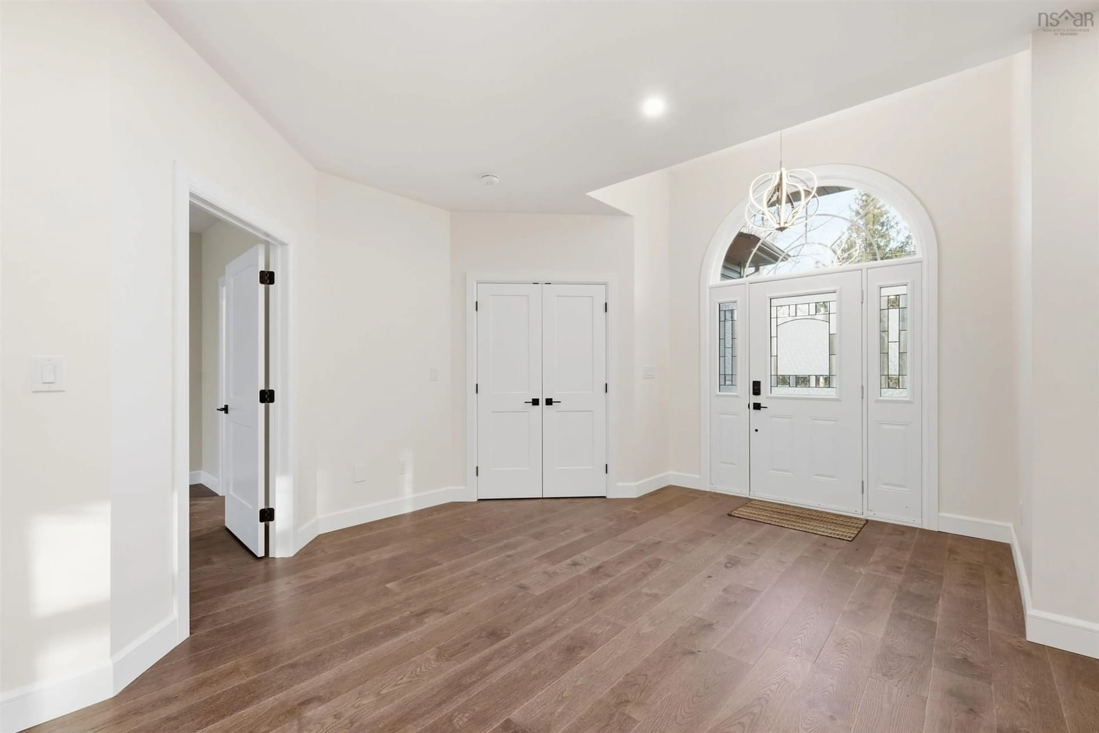 Indoor entryway for 76 Town Road, Falmouth Nova Scotia B0P 1P0