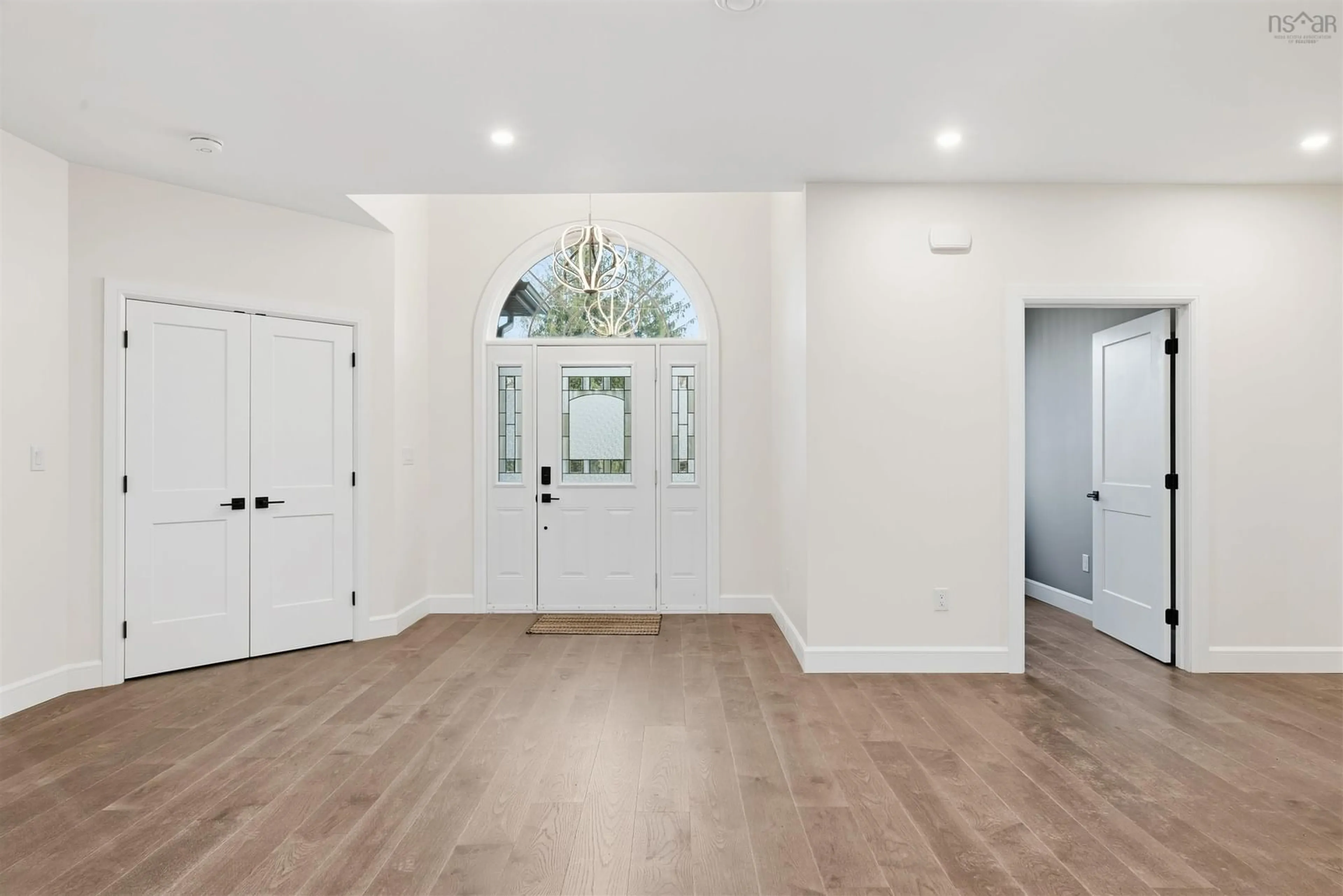 Indoor entryway for 76 Town Road, Falmouth Nova Scotia B0P 1P0