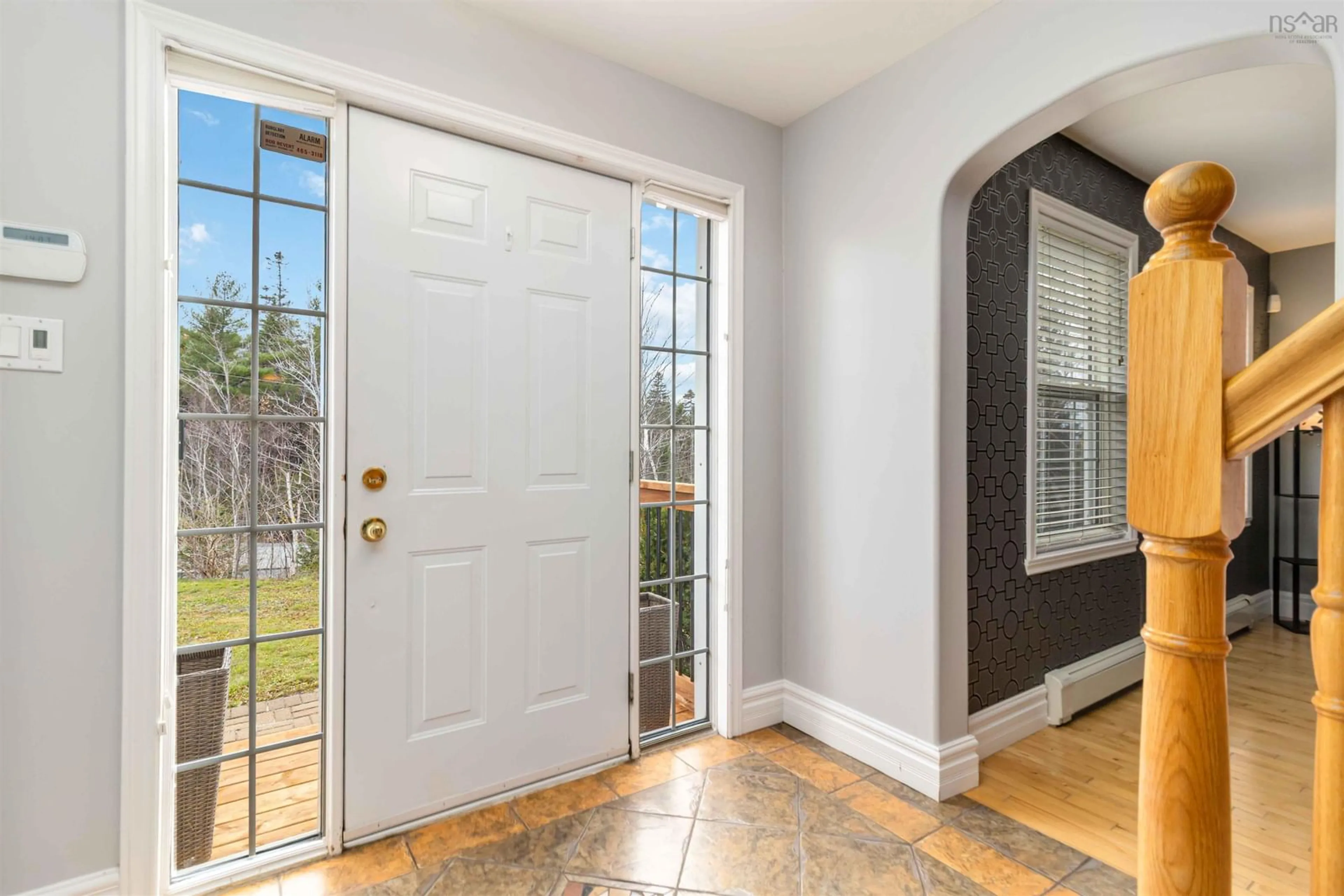 Indoor entryway for 31 Piggott Ave, Fall River Nova Scotia B2T 1S7