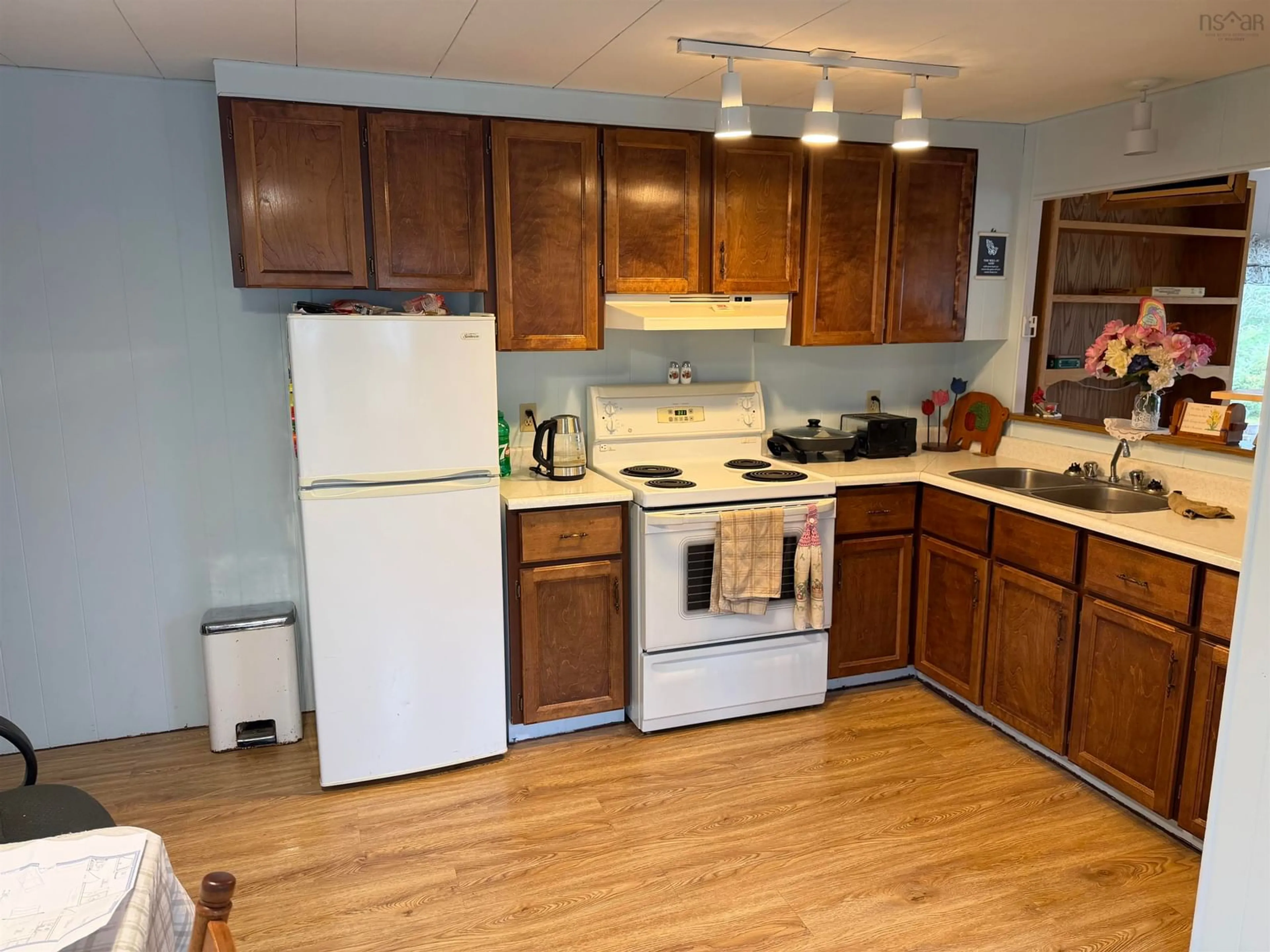 Standard kitchen, wood/laminate floor for 227 Loch Broom Loop, Sylvester Nova Scotia B0K 2A0