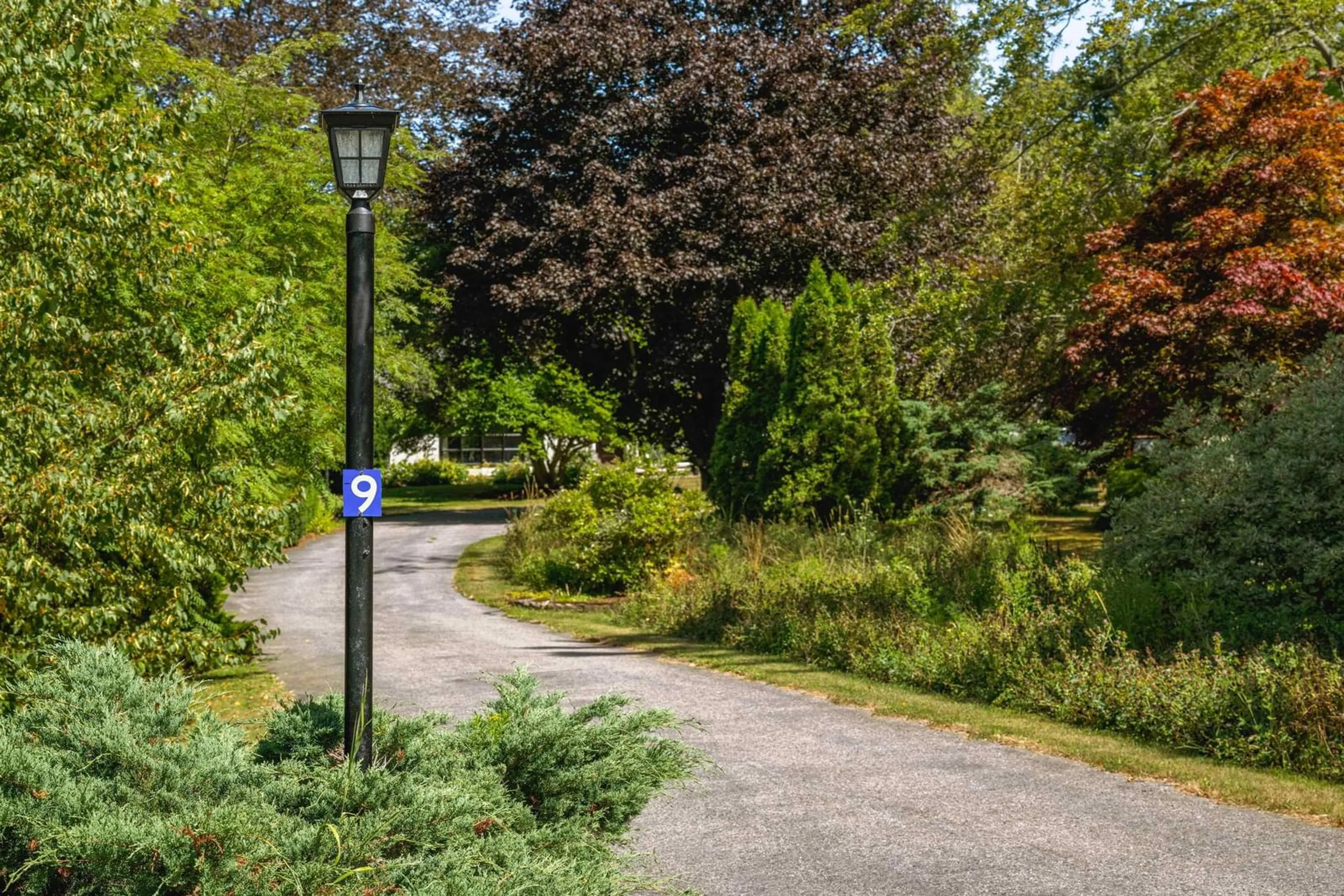 Patio, street for 9 Sherwood Dr, Wolfville Nova Scotia B4P 2K1